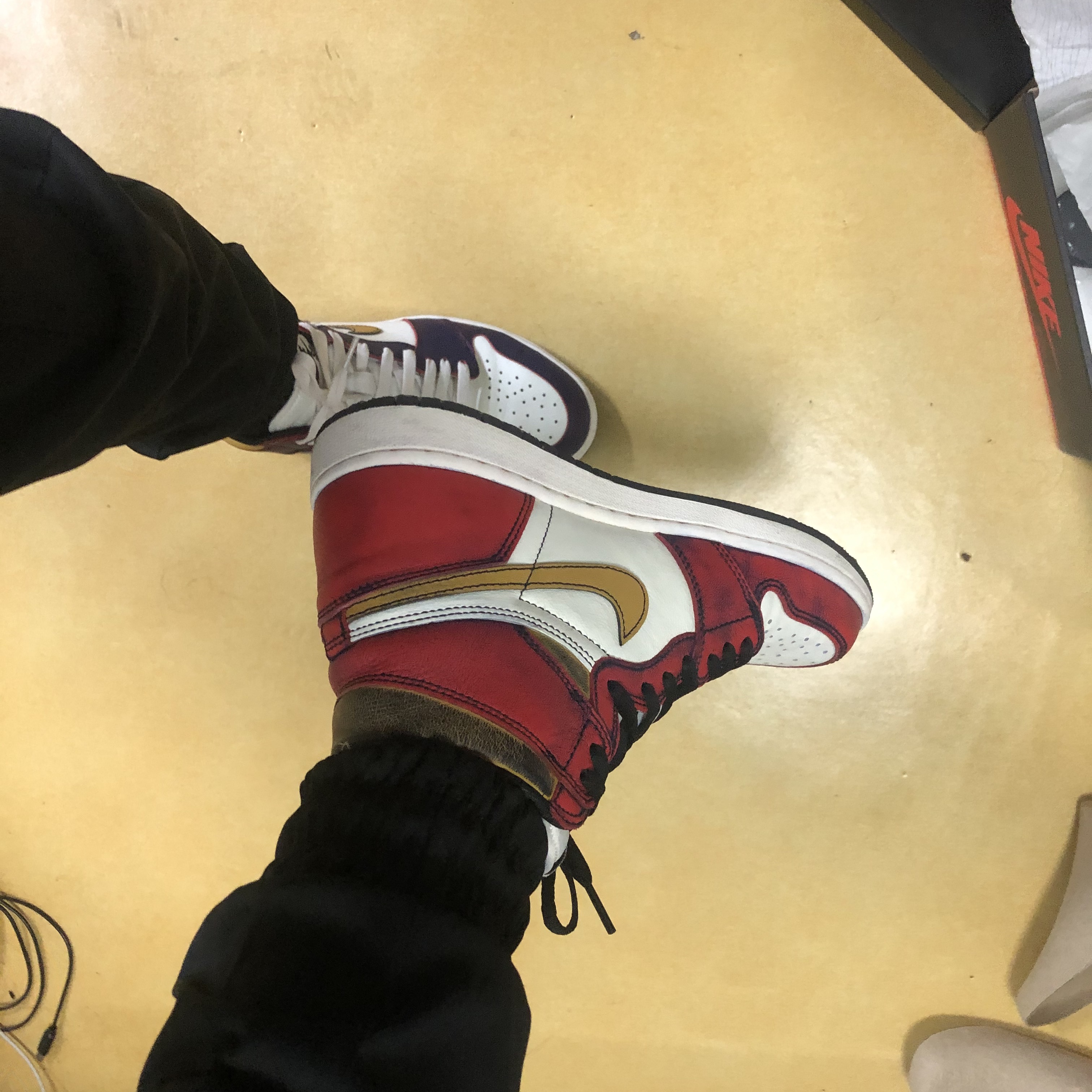 Jordan 1 Retro High OG Defiant SB LA to Chicago 착용 스타일 - 3