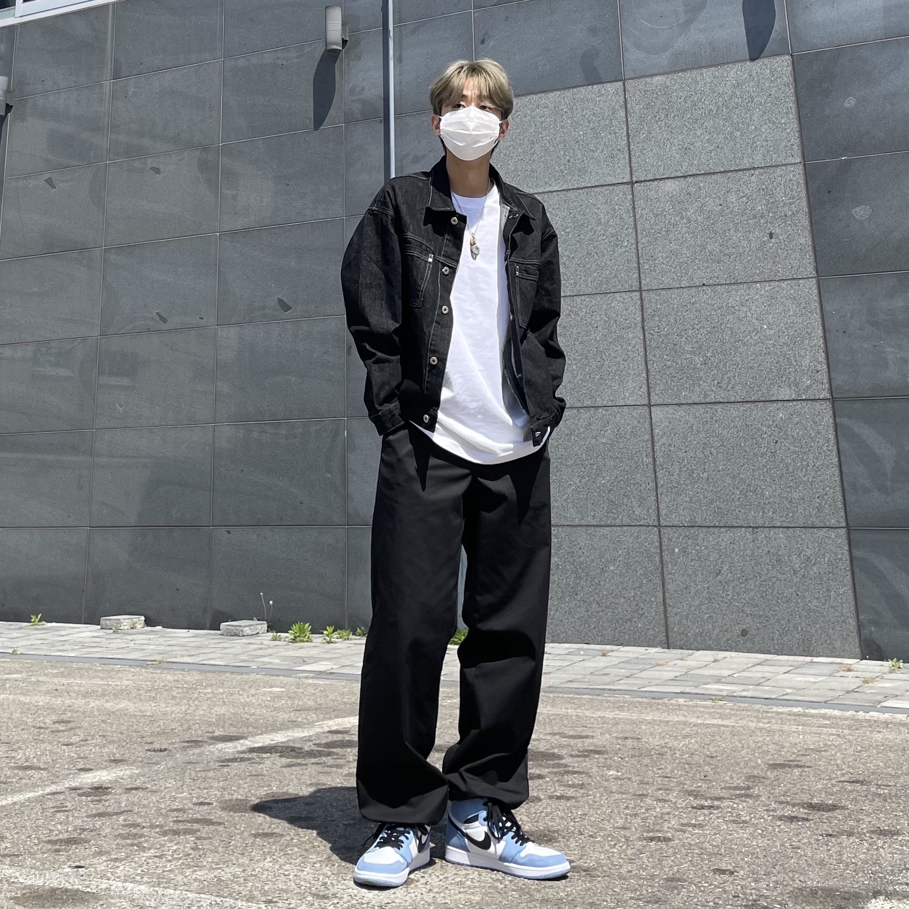Jordan 1 Retro High OG University Blue 착용 스타일