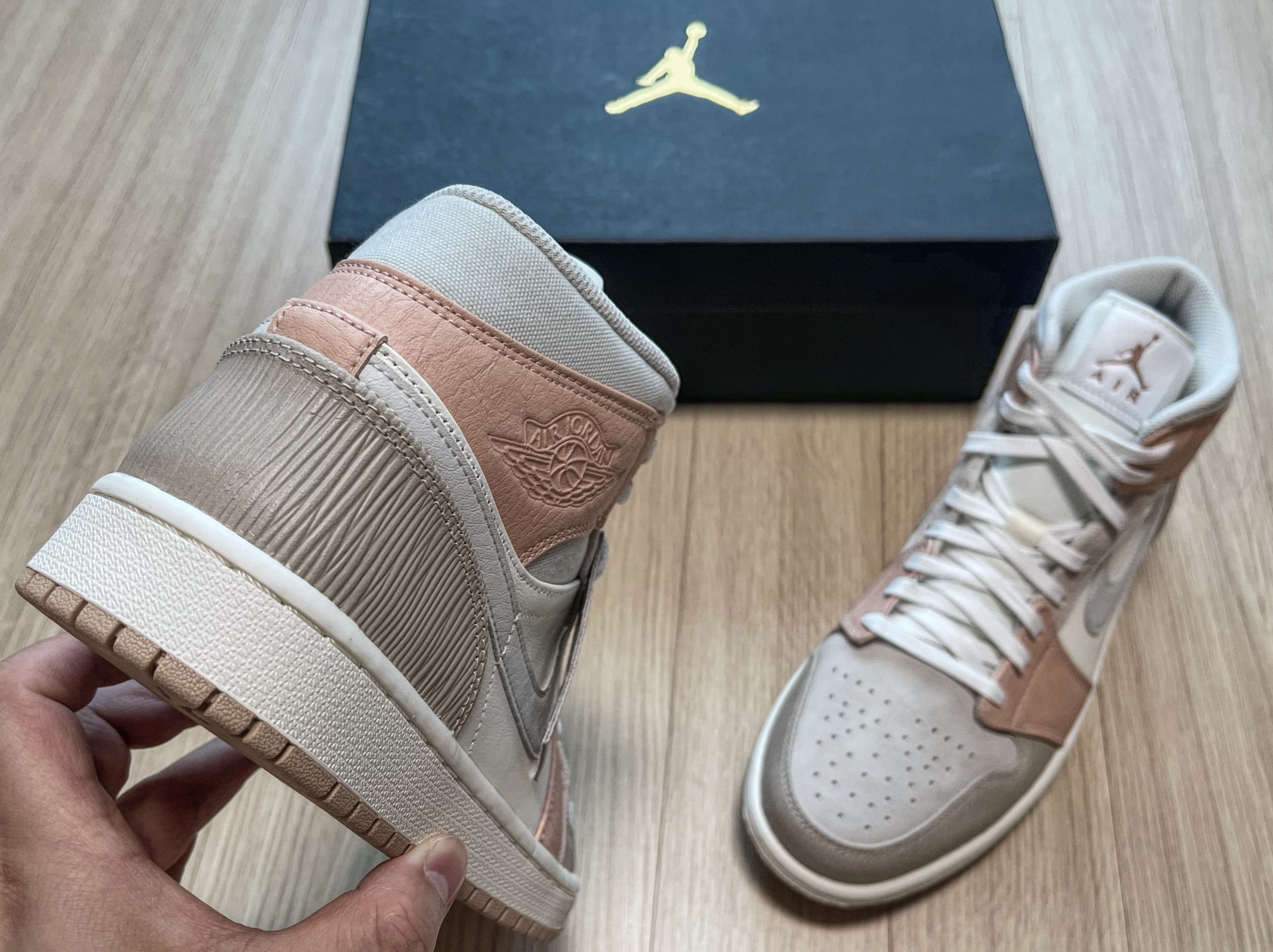 Jordan 1 Mid Milan 착용 스타일 - 4