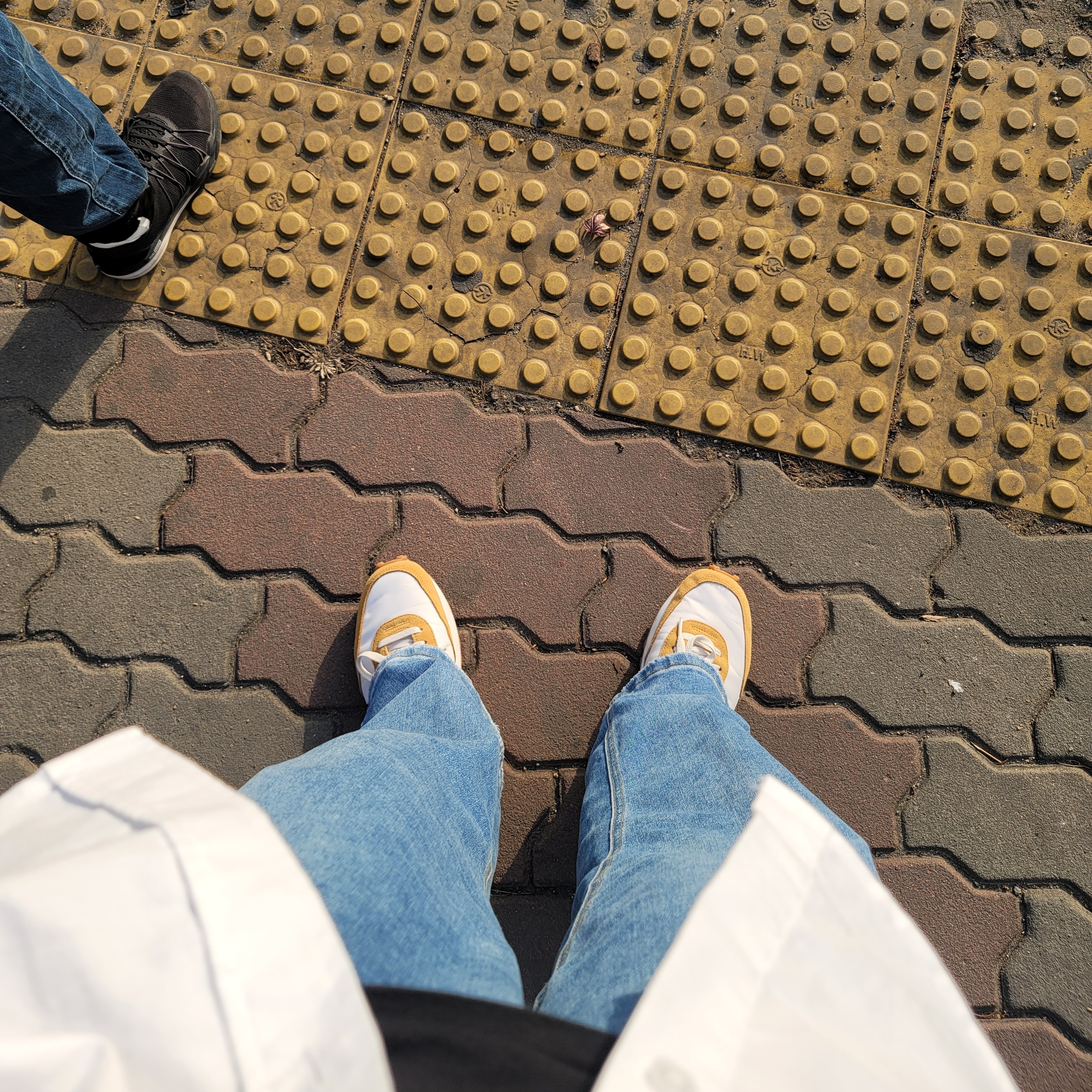 (W) Nike Daybreak Wheat 착용 스타일 - 1