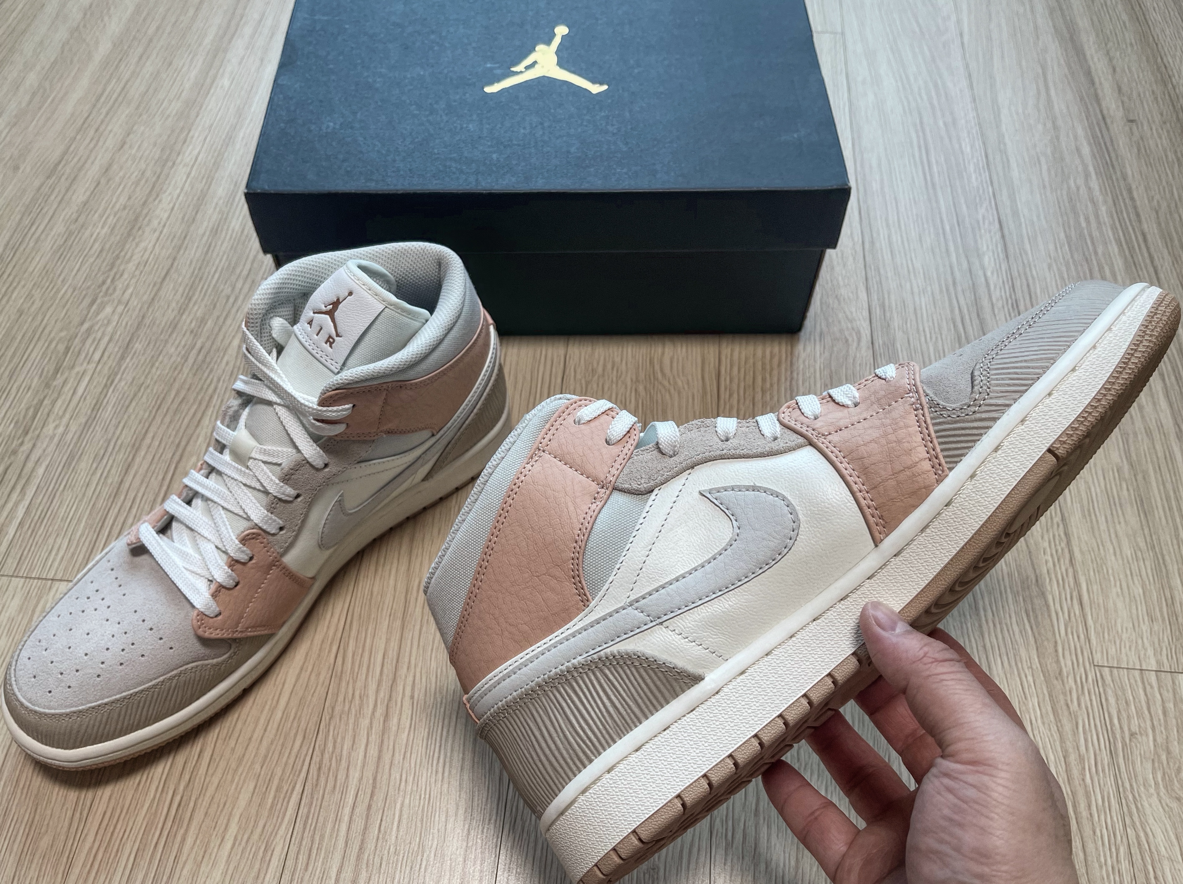 Jordan 1 Mid Milan 착용 스타일 - 3