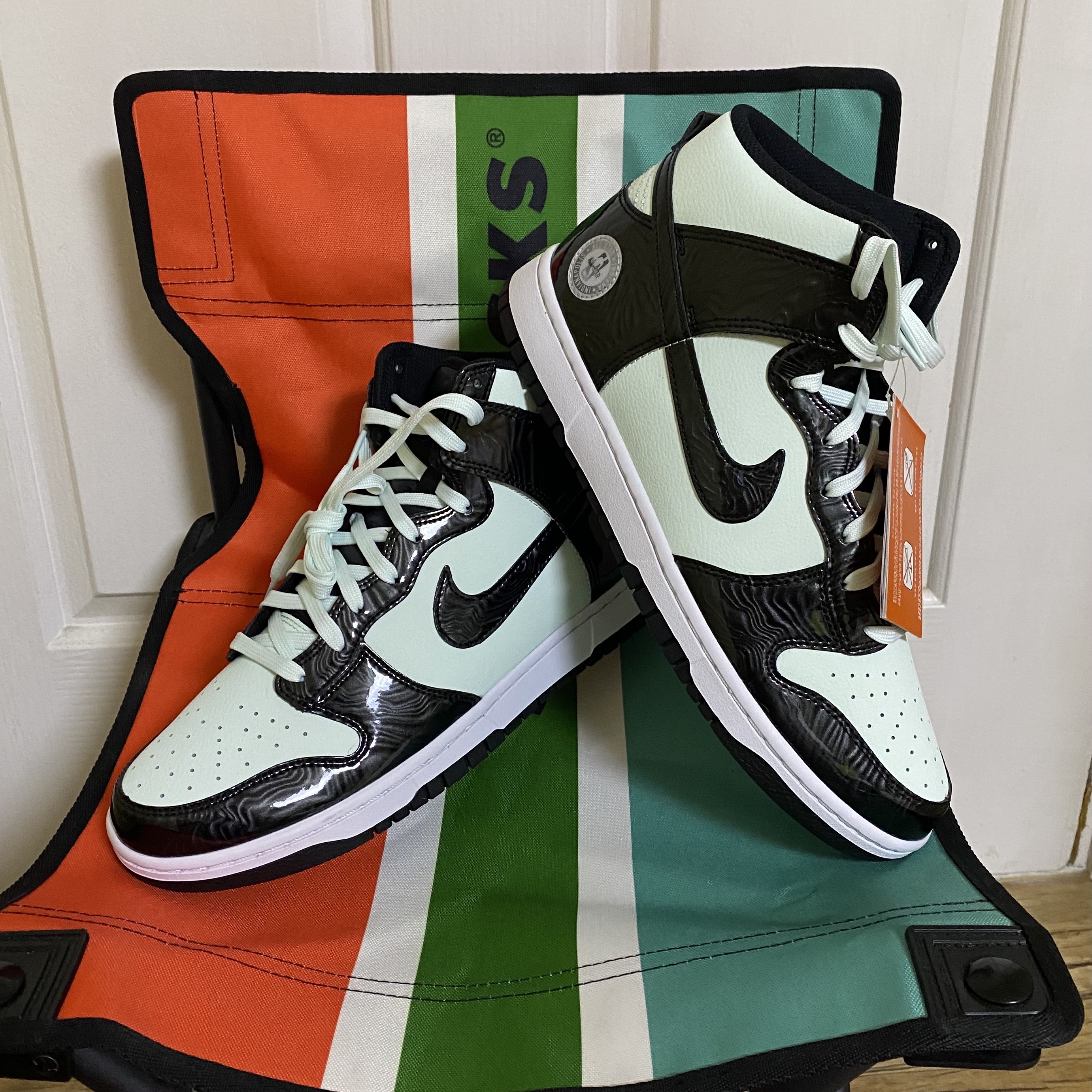 Nike Dunk High Barely Green 착용 스타일