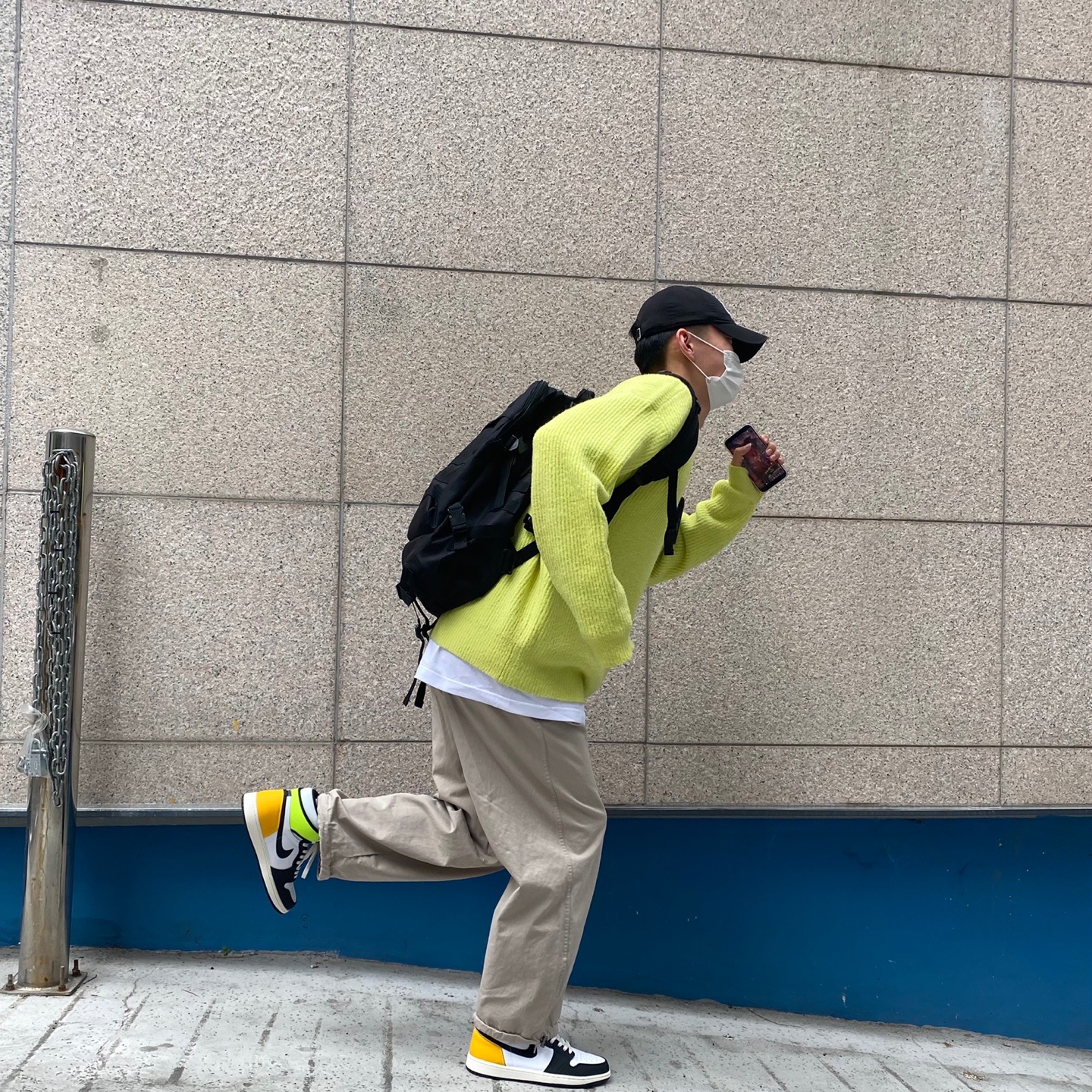 Jordan 1 Retro High OG Volt Gold 착용 스타일