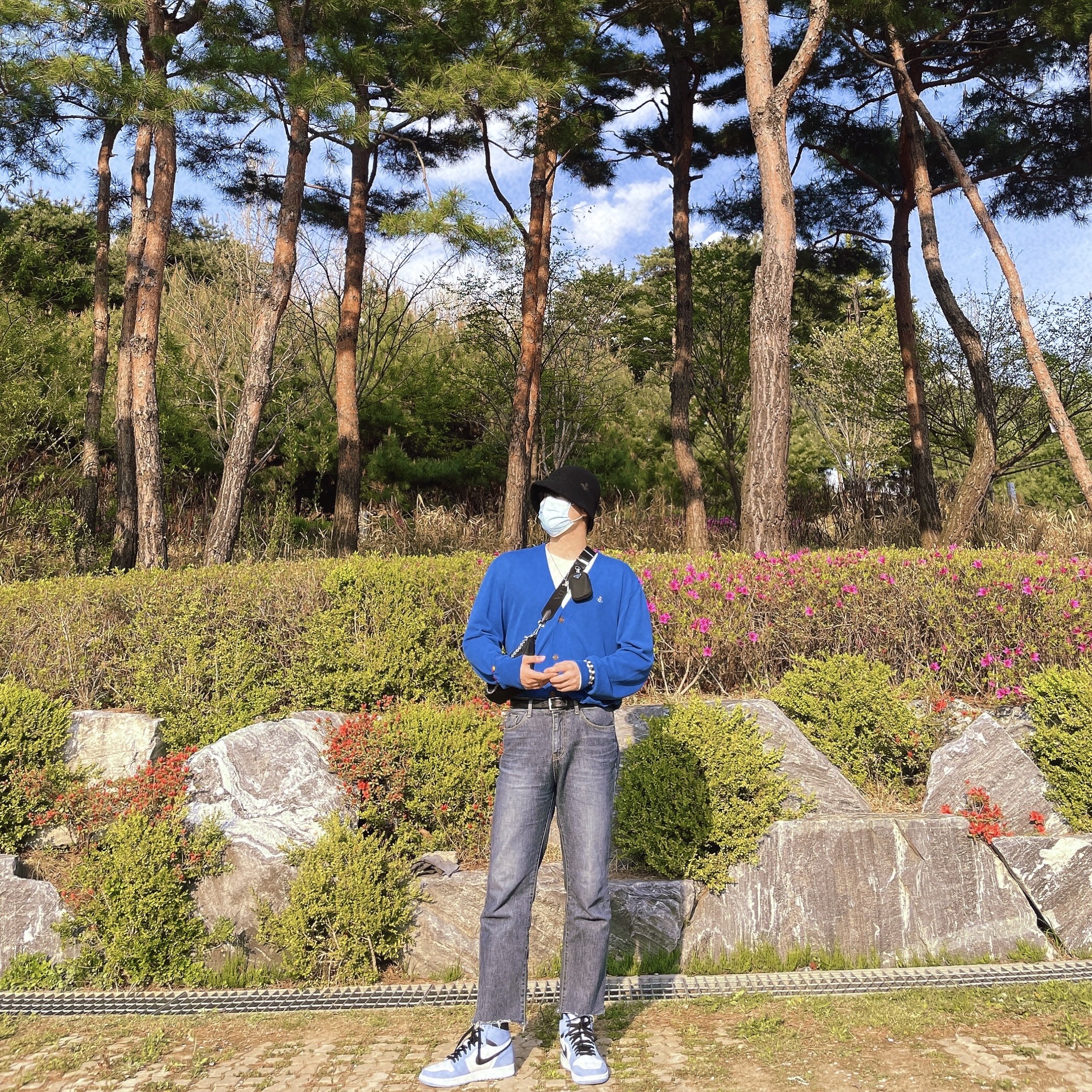 Jordan 1 Retro High OG University Blue 착용 스타일