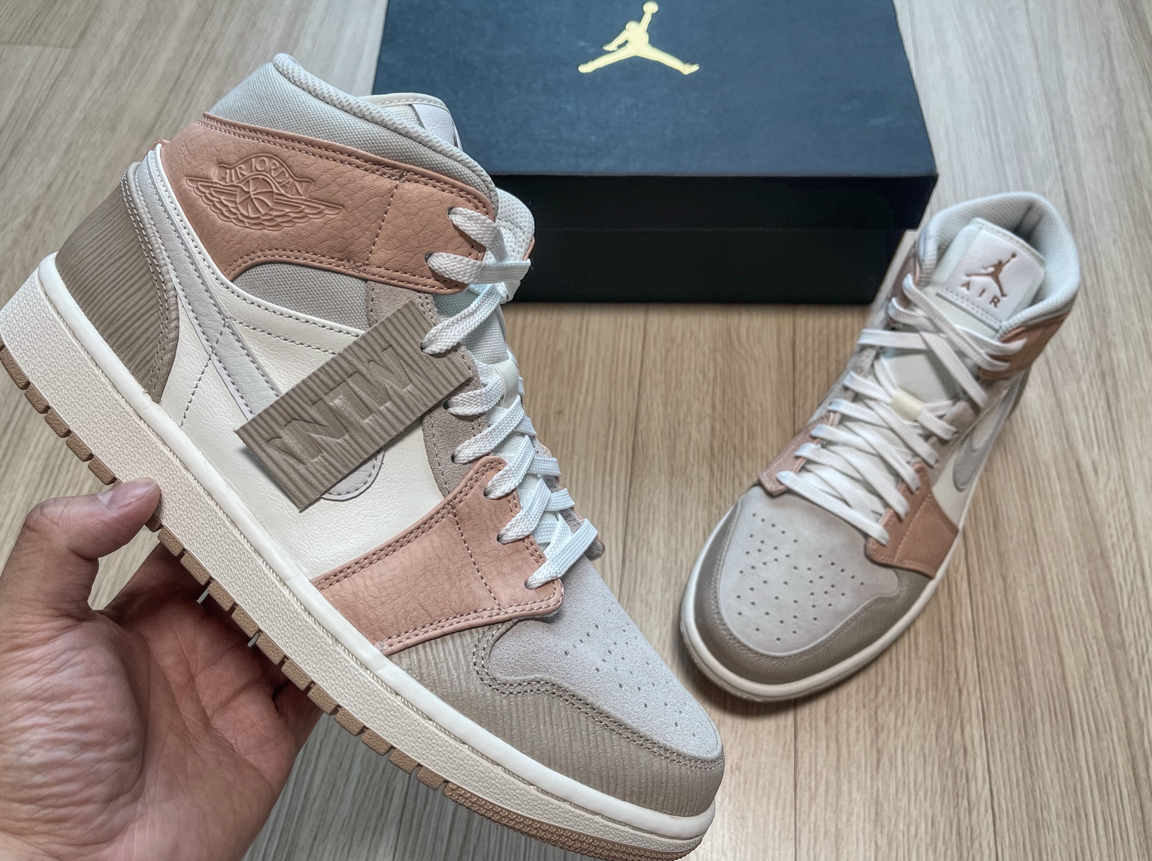 Jordan 1 Mid Milan 착용 스타일 - 2
