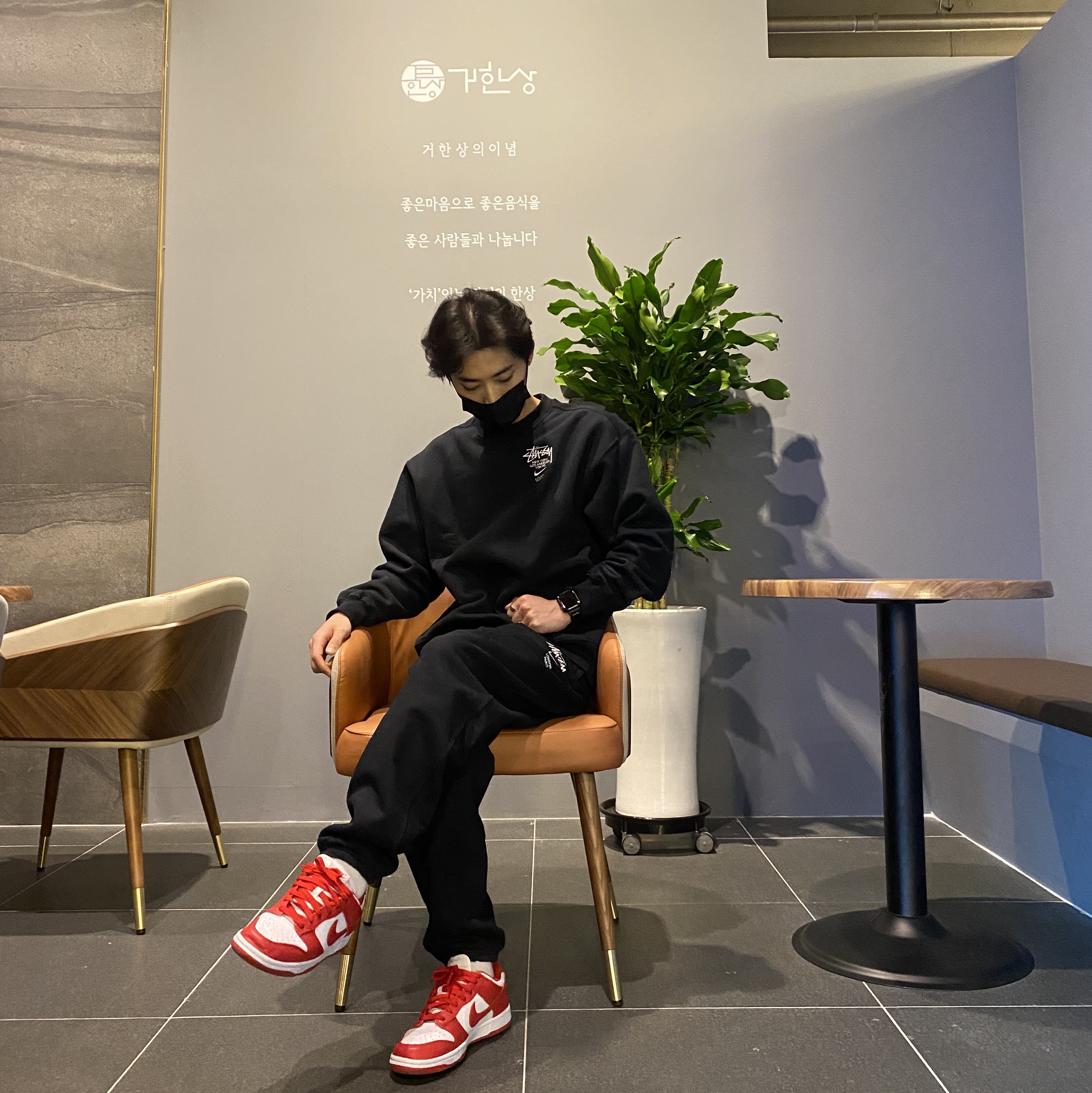 Nike x Stussy NRG ZR Fleece Pants Black - Asia, Nike x Stussy NRG ZR Fleece Crewneck Black - Asia 착용 스타일 - 3