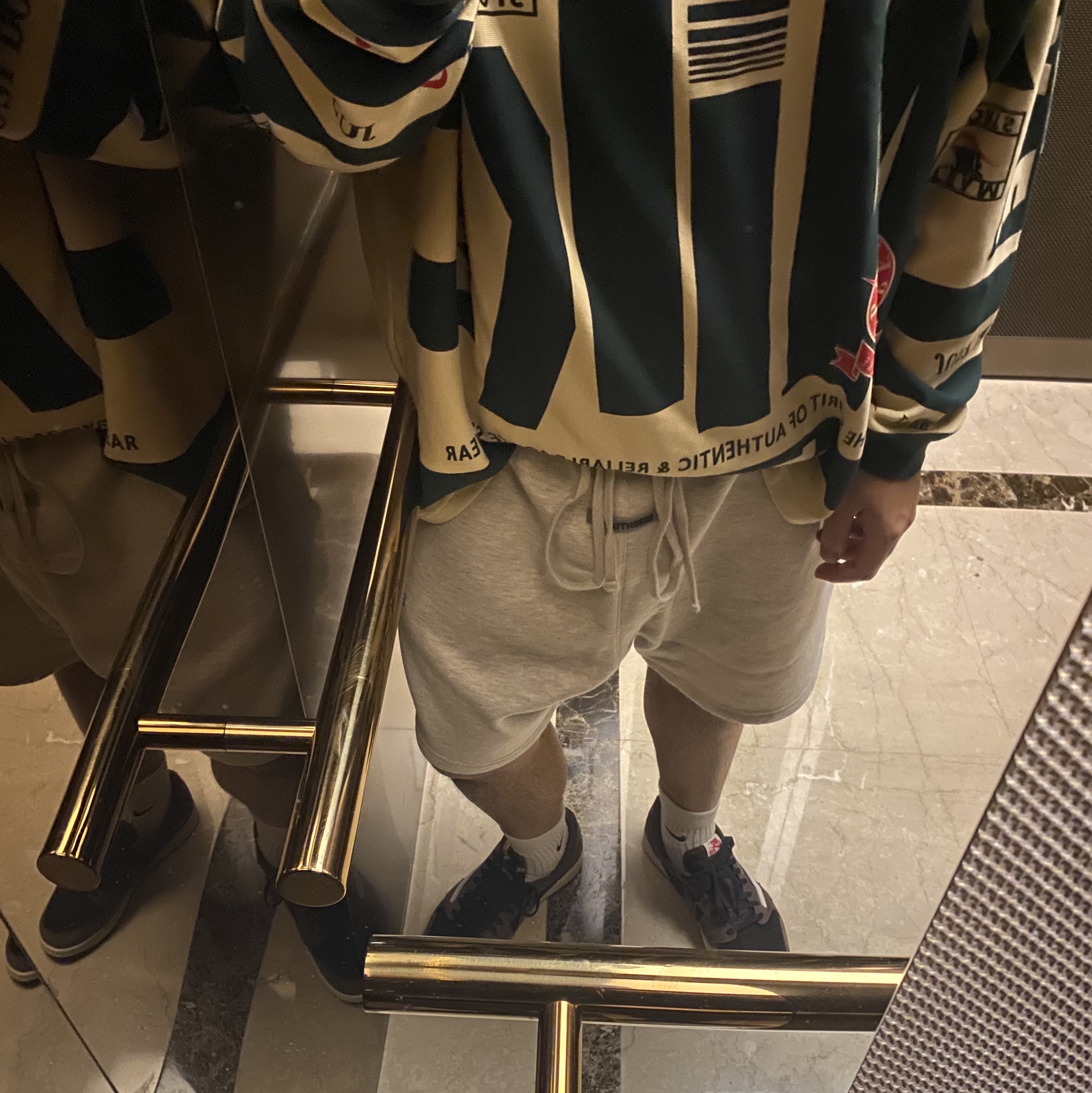 Nike x Cactus Plant Flea Market Long Sleeve Polo Natural - Asia, Essentials Fleece Shorts Oatmeal Heather - 20FW 착용 스타일
