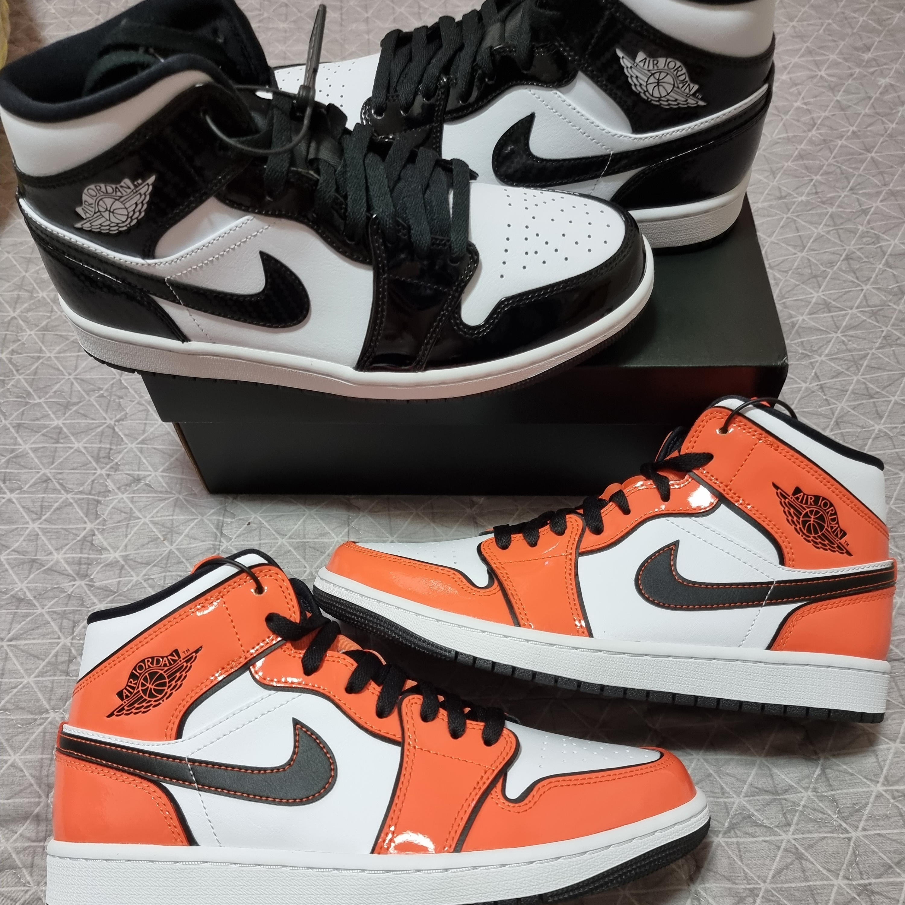 Jordan 1 Mid SE ASW Black, Jordan 1 Mid SE Turf Orange 착용 스타일 - 2