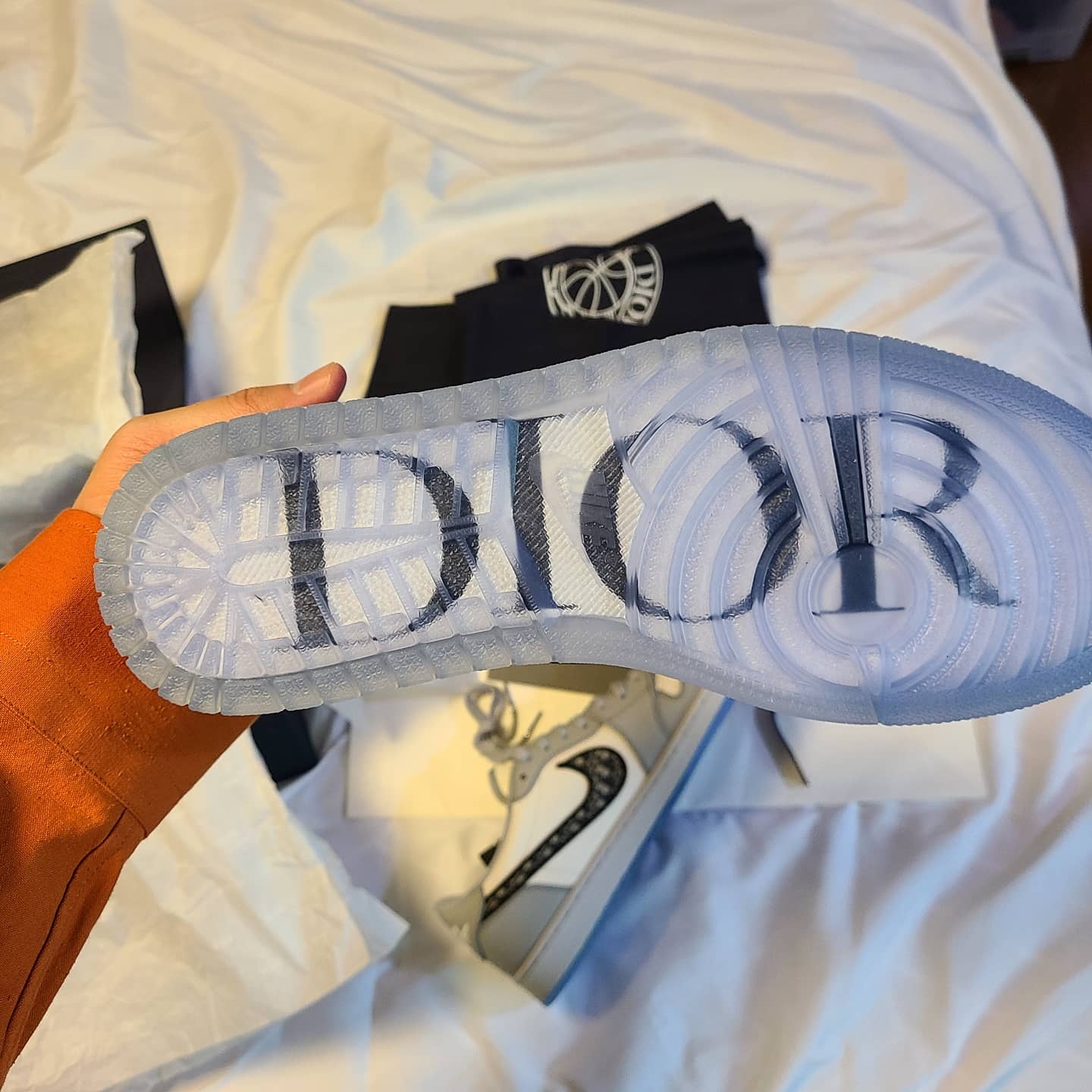 Jordan 1 x Dior Low OG 착용 스타일 - 3