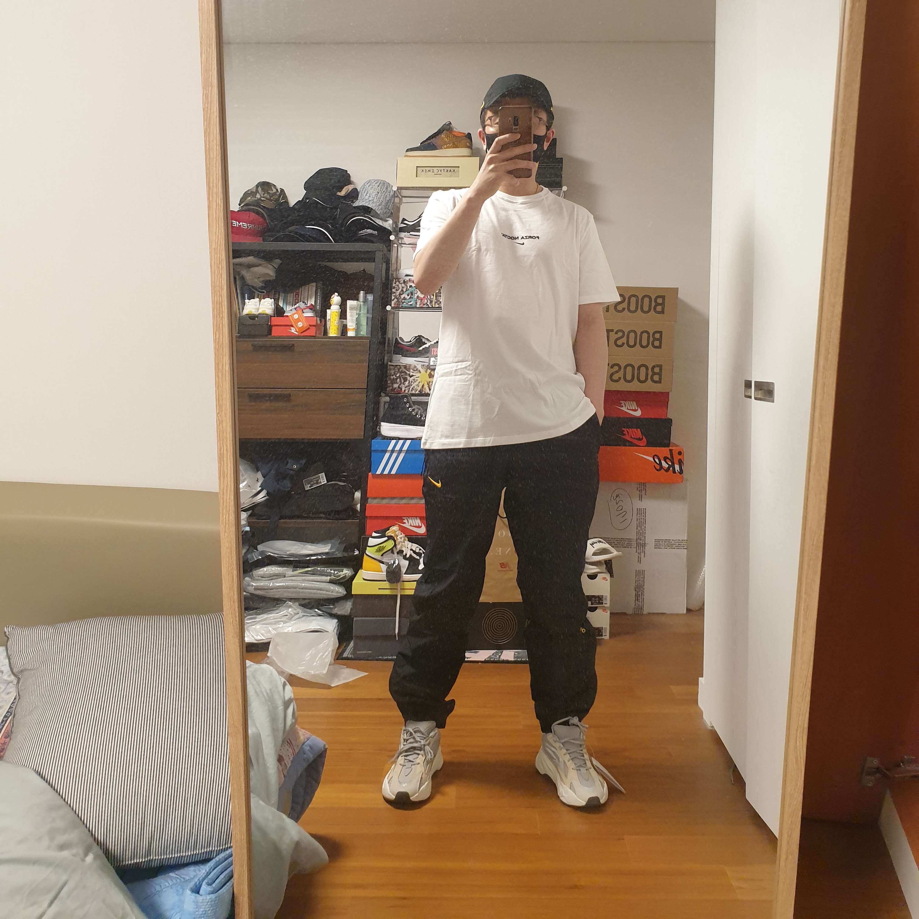 Nike x Drake Nocta NRG Short Sleeve Top White - Asia, Nike x Drake Nocta Essential Cap Black 착용 스타일 - 4