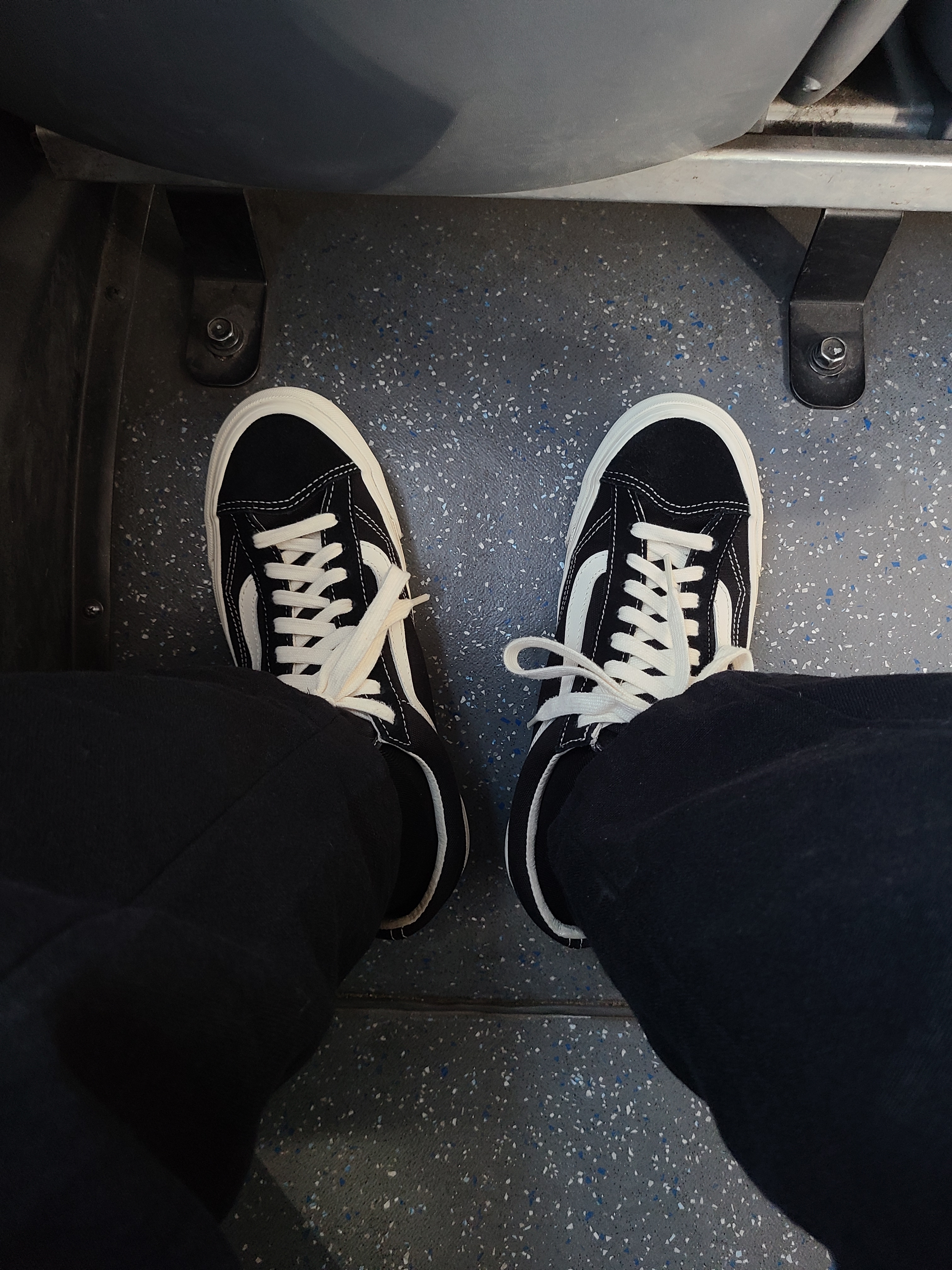 Vans Vault Style 36 Black White 착용 스타일