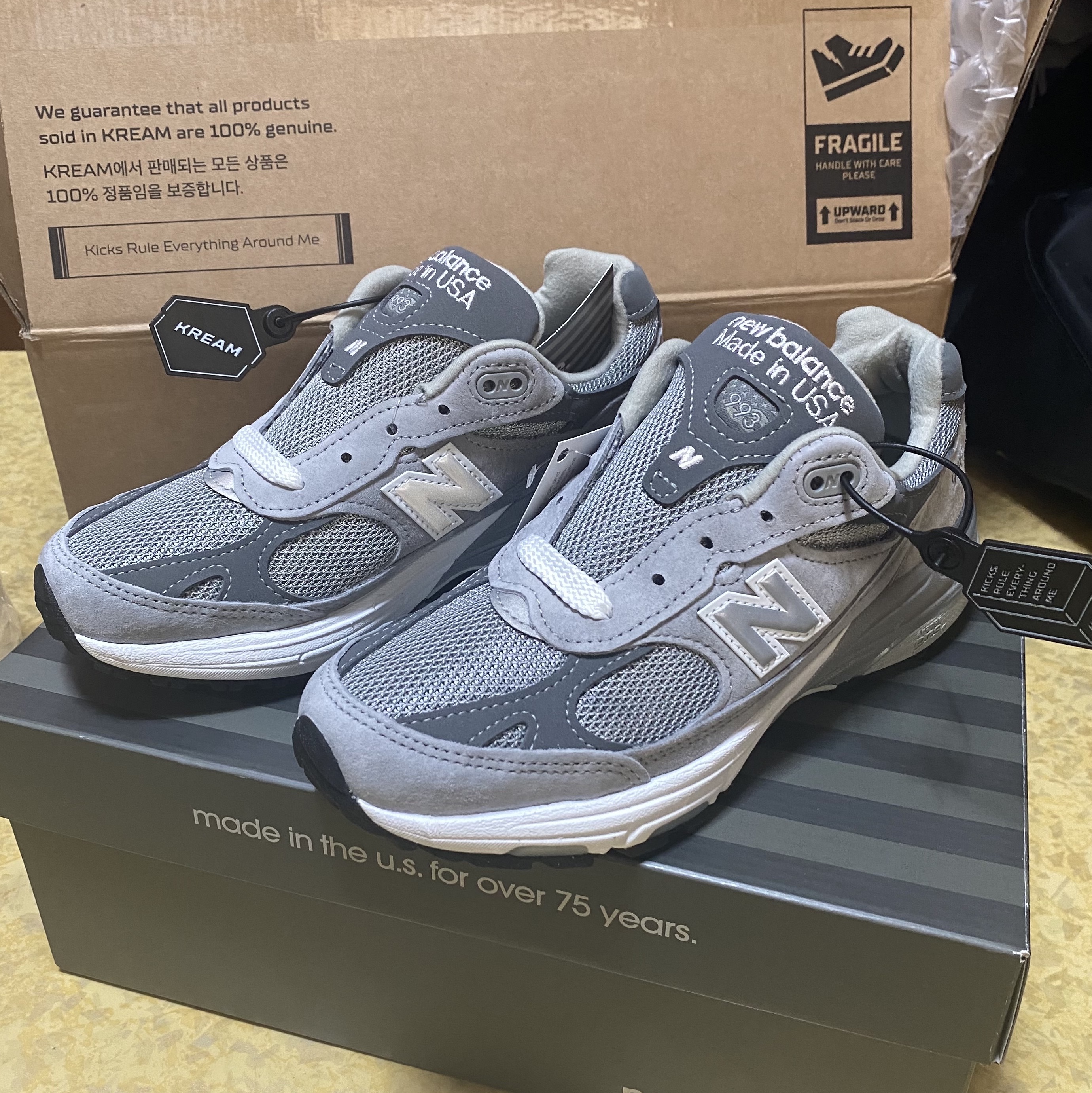 (W) New Balance 993 Made in USA Grey - B Standard 착용 스타일