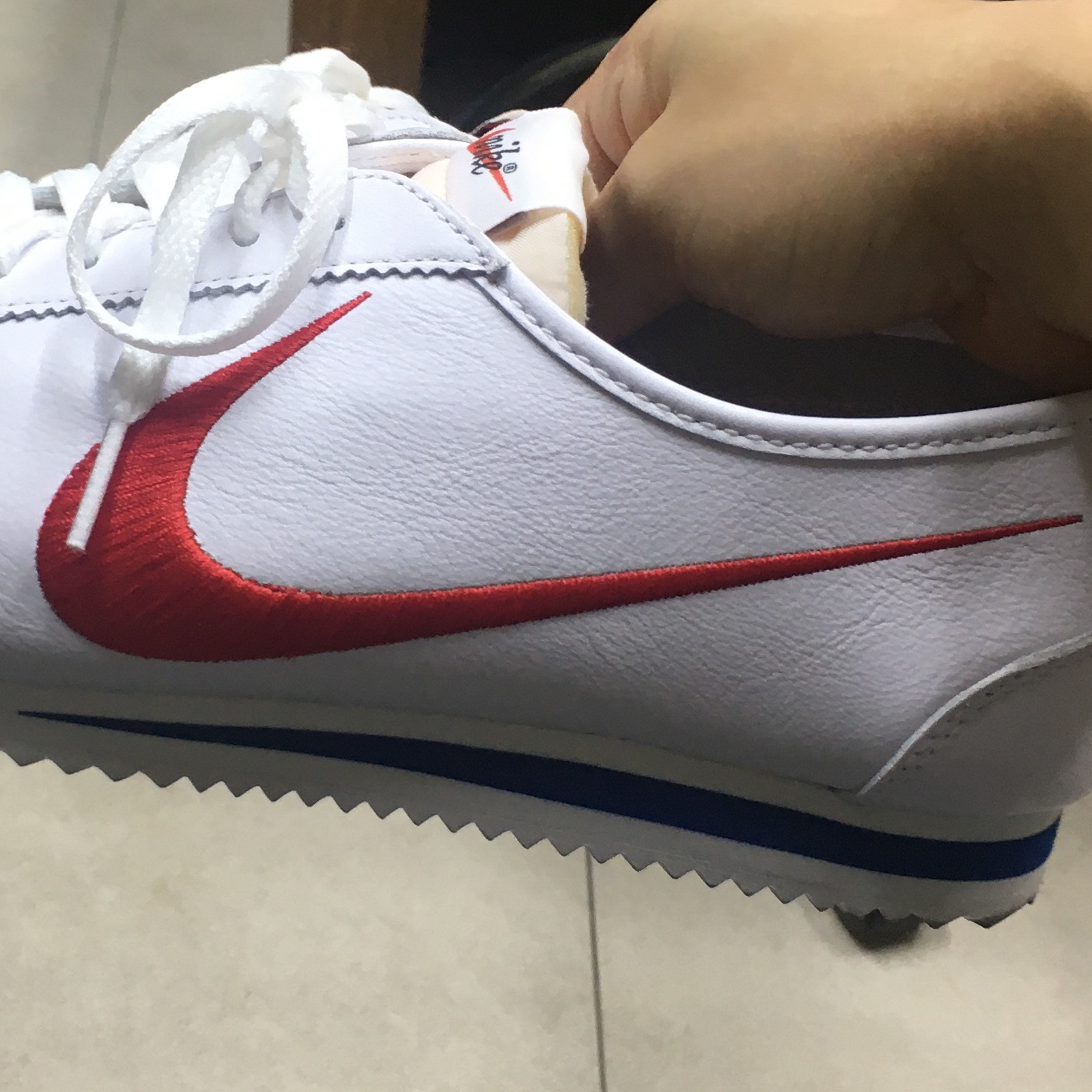 Nike Cortez 72 Shoe Dog OG Slim Swoosh 착용 스타일 - 2