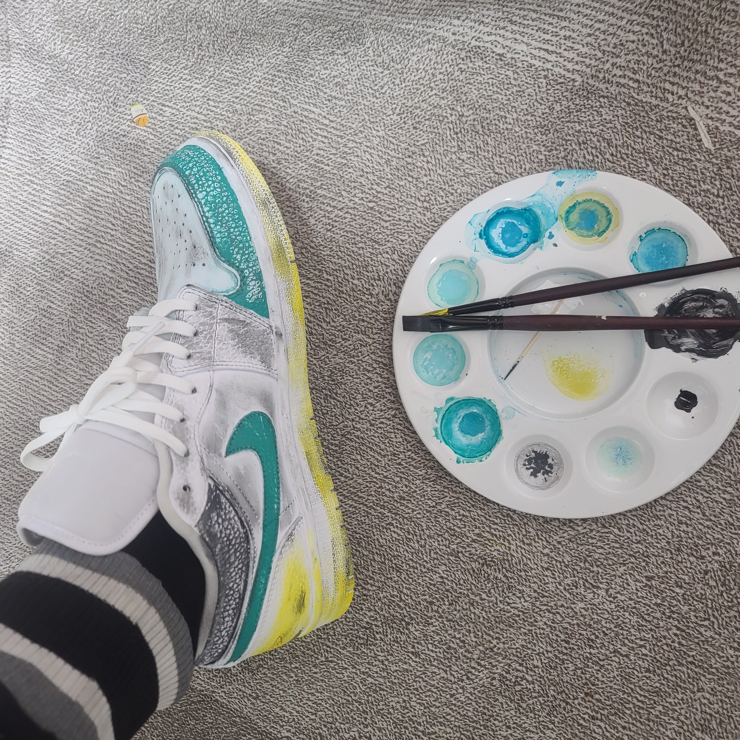 Jordan 1 Low Triple White Tumbled Leather 2020 착용 스타일 - 3
