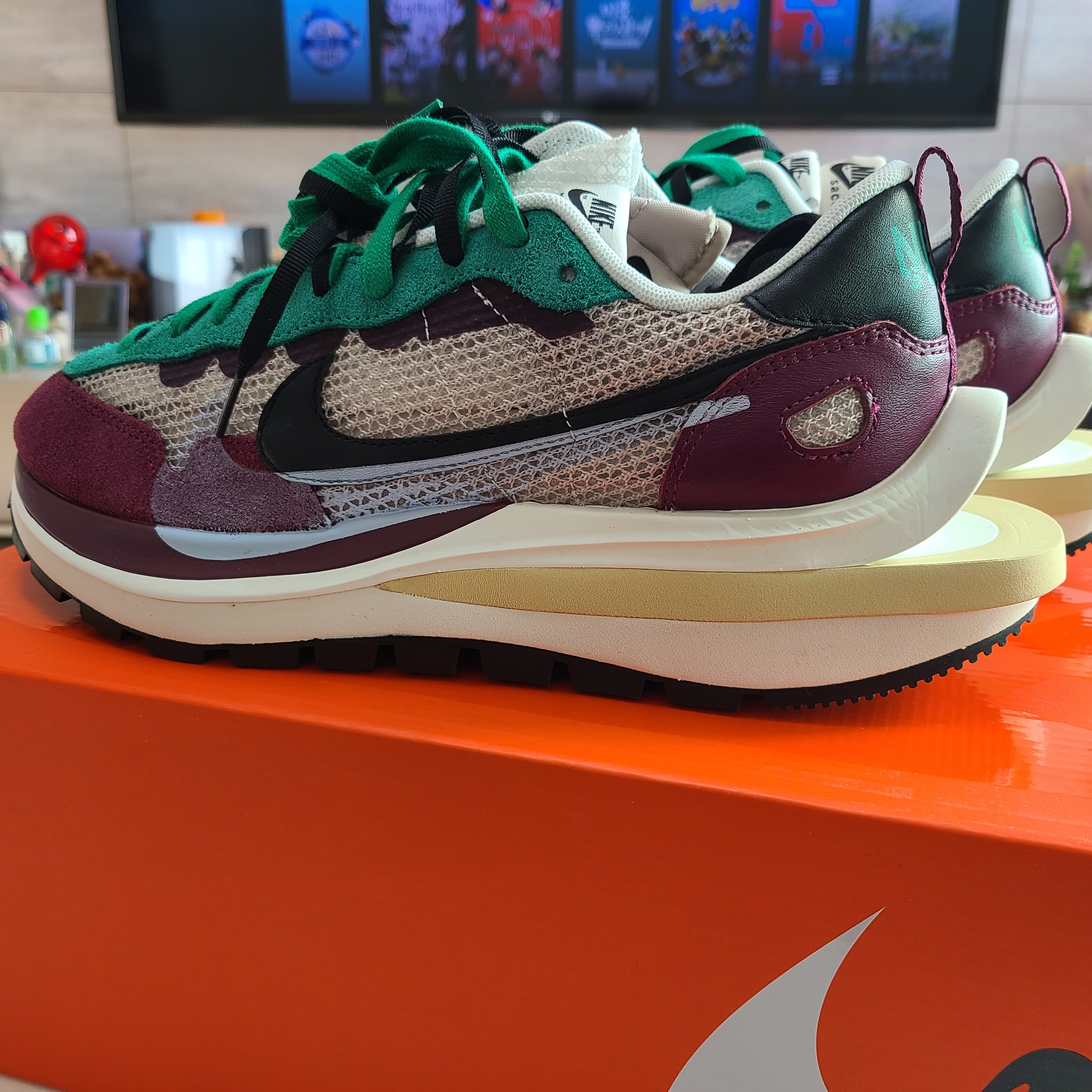 Nike x Sacai VaporWaffle String & Black Villain Red 착용 스타일 - 1