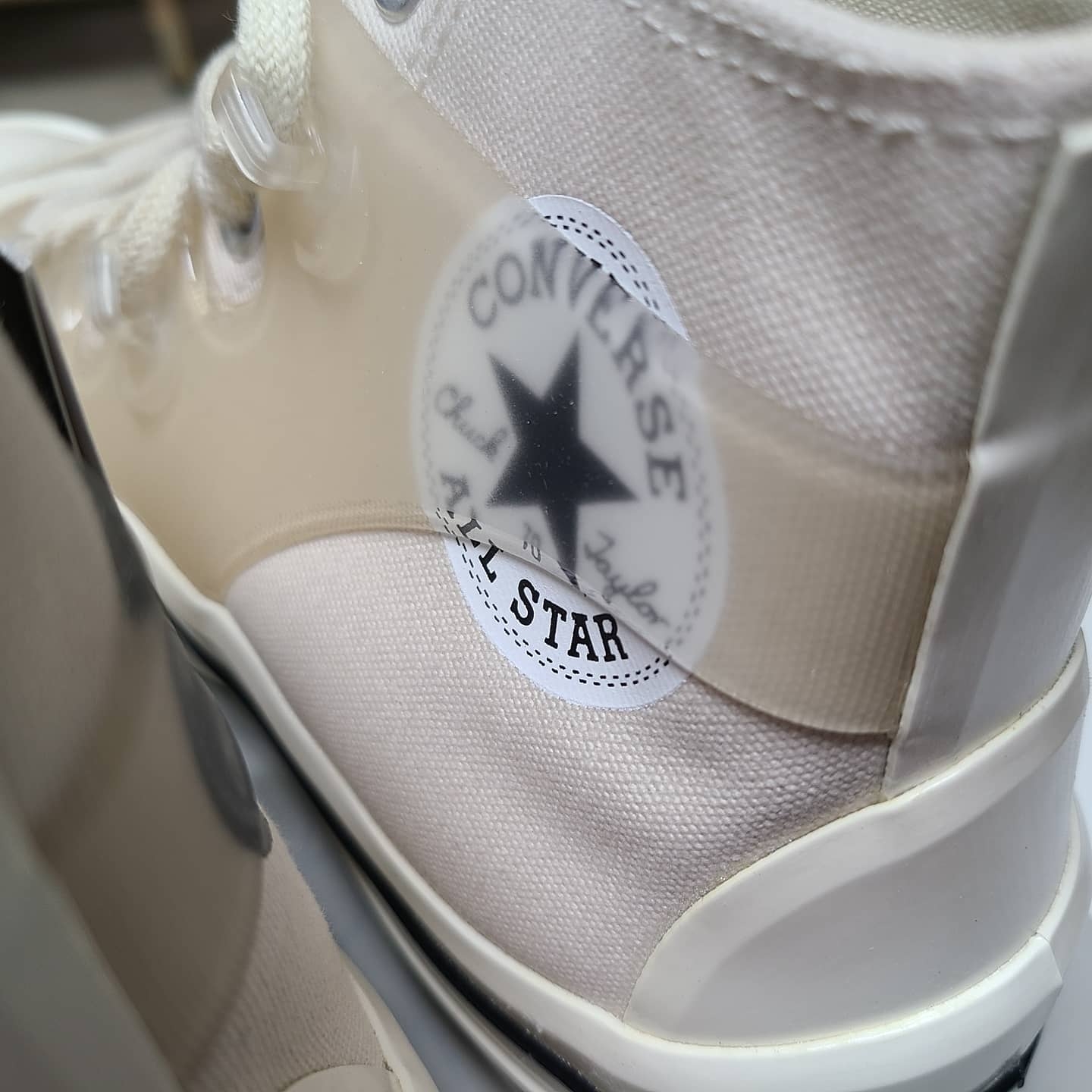Converse x Kim Jones Chuck 70 Utility Wave High Natural Ivory 착용 스타일 - 4