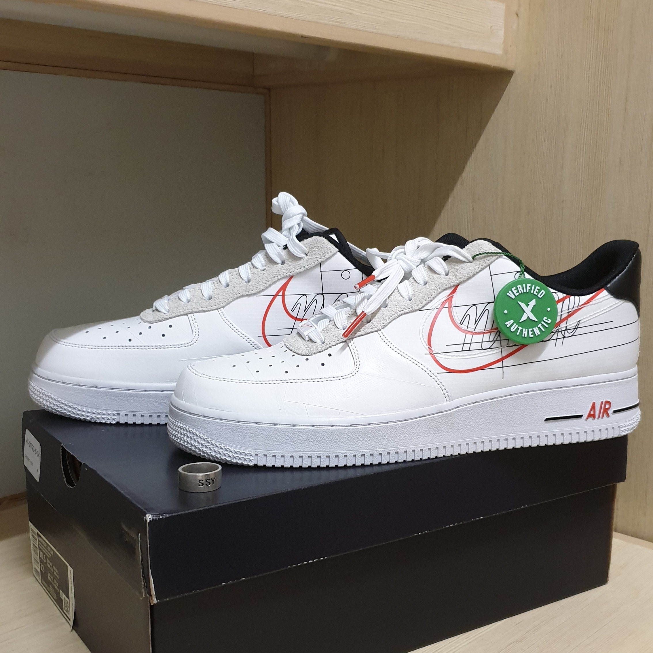 Nike Air Force 1 Low Script Swoosh Pack 착용 스타일 - 2