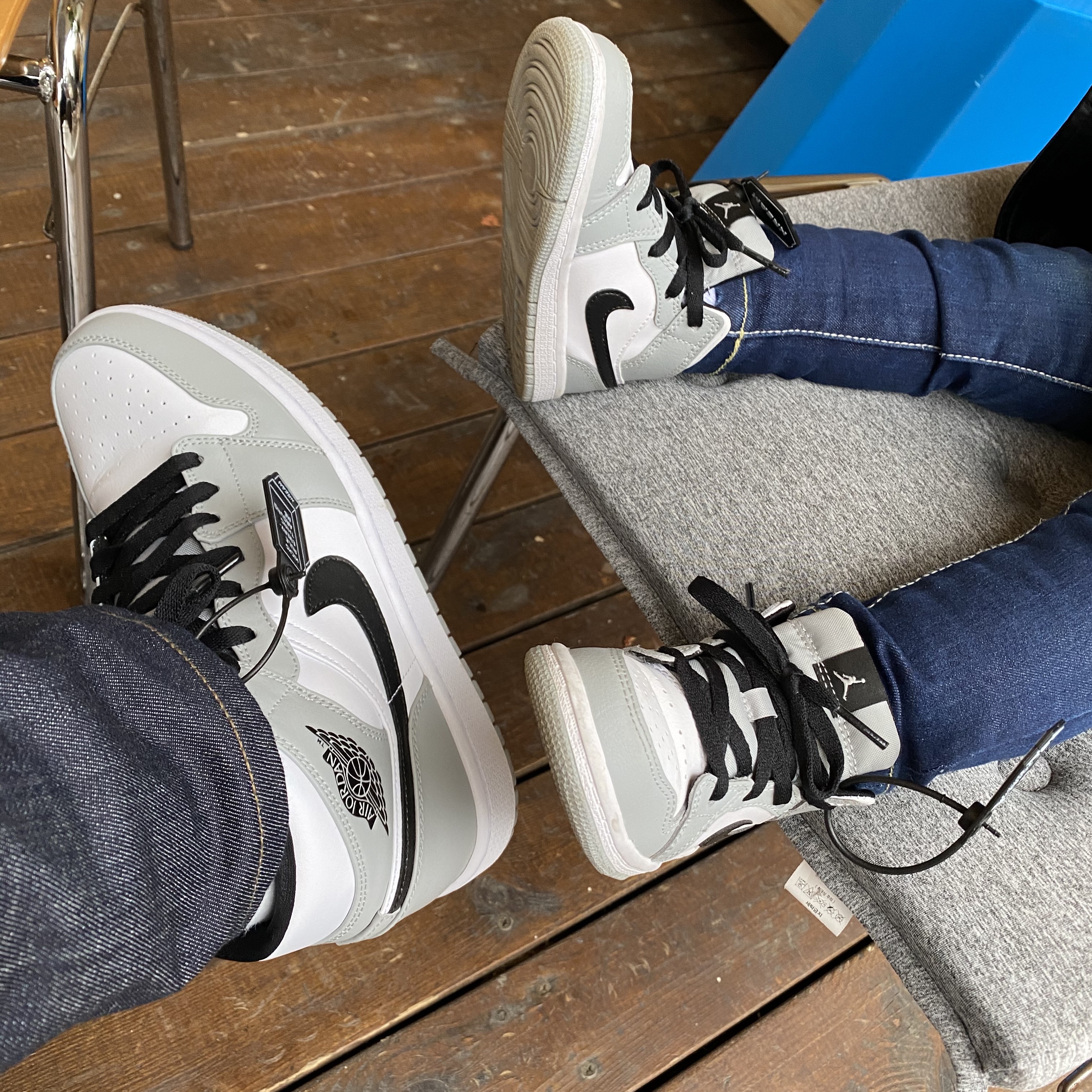 Jordan 1 Mid Light Smoke Grey, (PS) Jordan 1 Mid Light Smoke Grey 착용 스타일