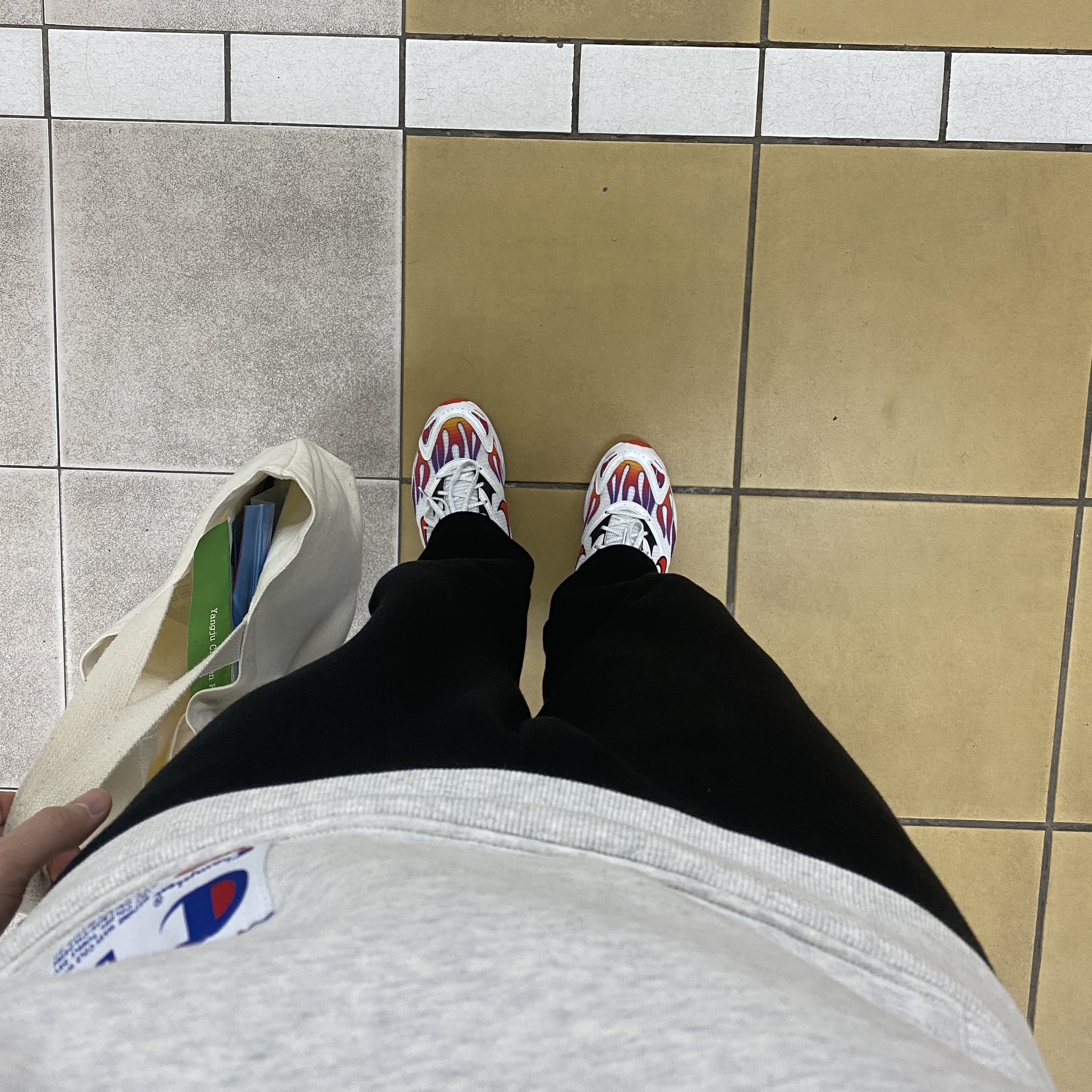 Nike x Supreme Zoom Streak Spectrum Plus White 착용 스타일
