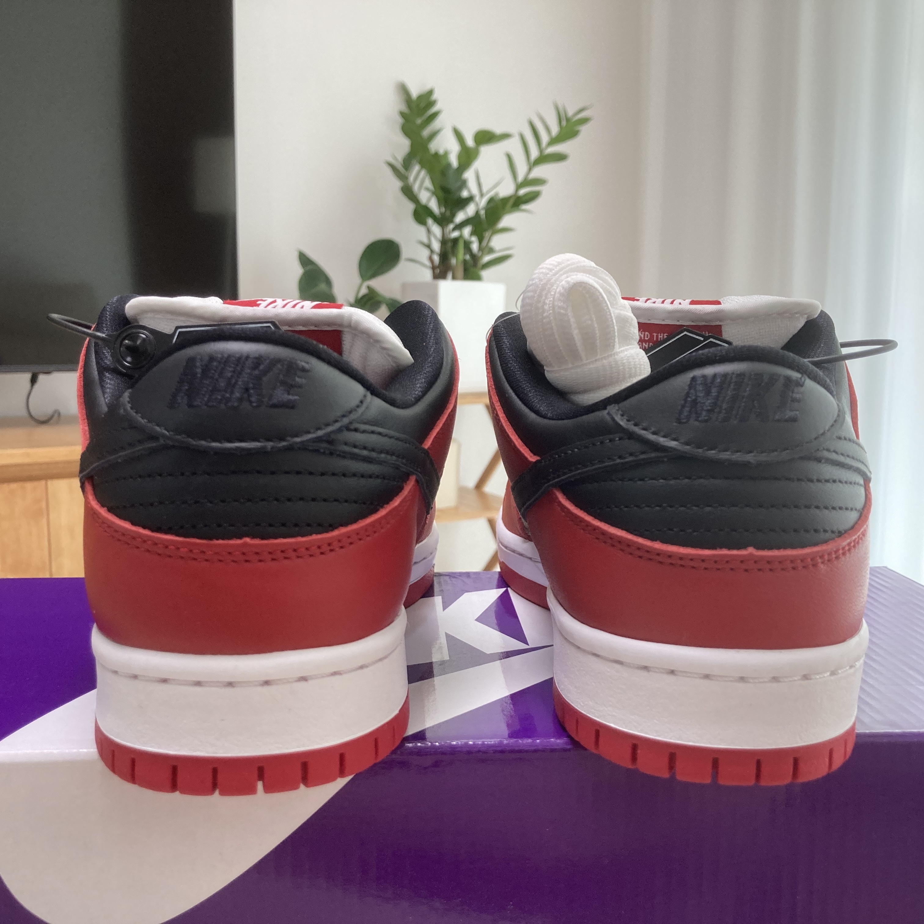 Nike SB Dunk Low Pro Chicago 착용 스타일 - 3