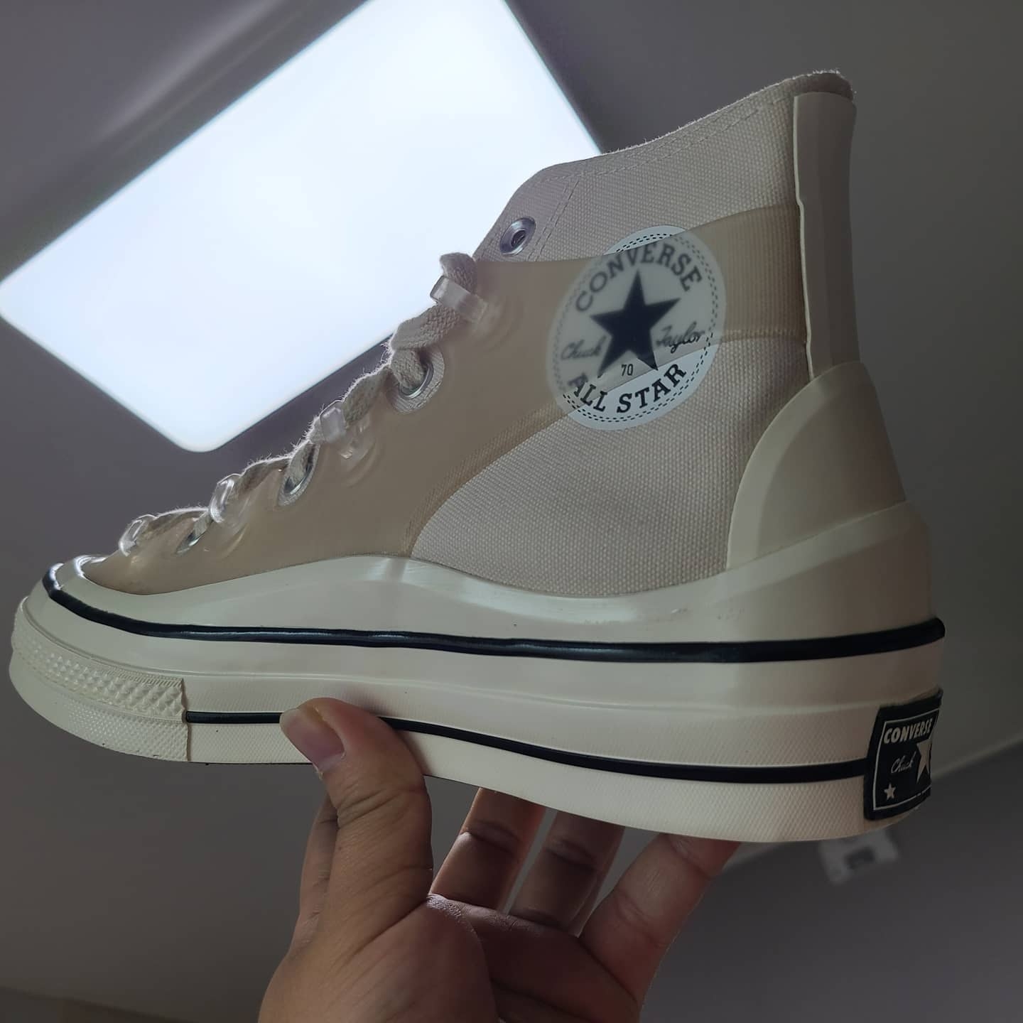 Converse x Kim Jones Chuck 70 Utility Wave High Natural Ivory 착용 스타일 - 5