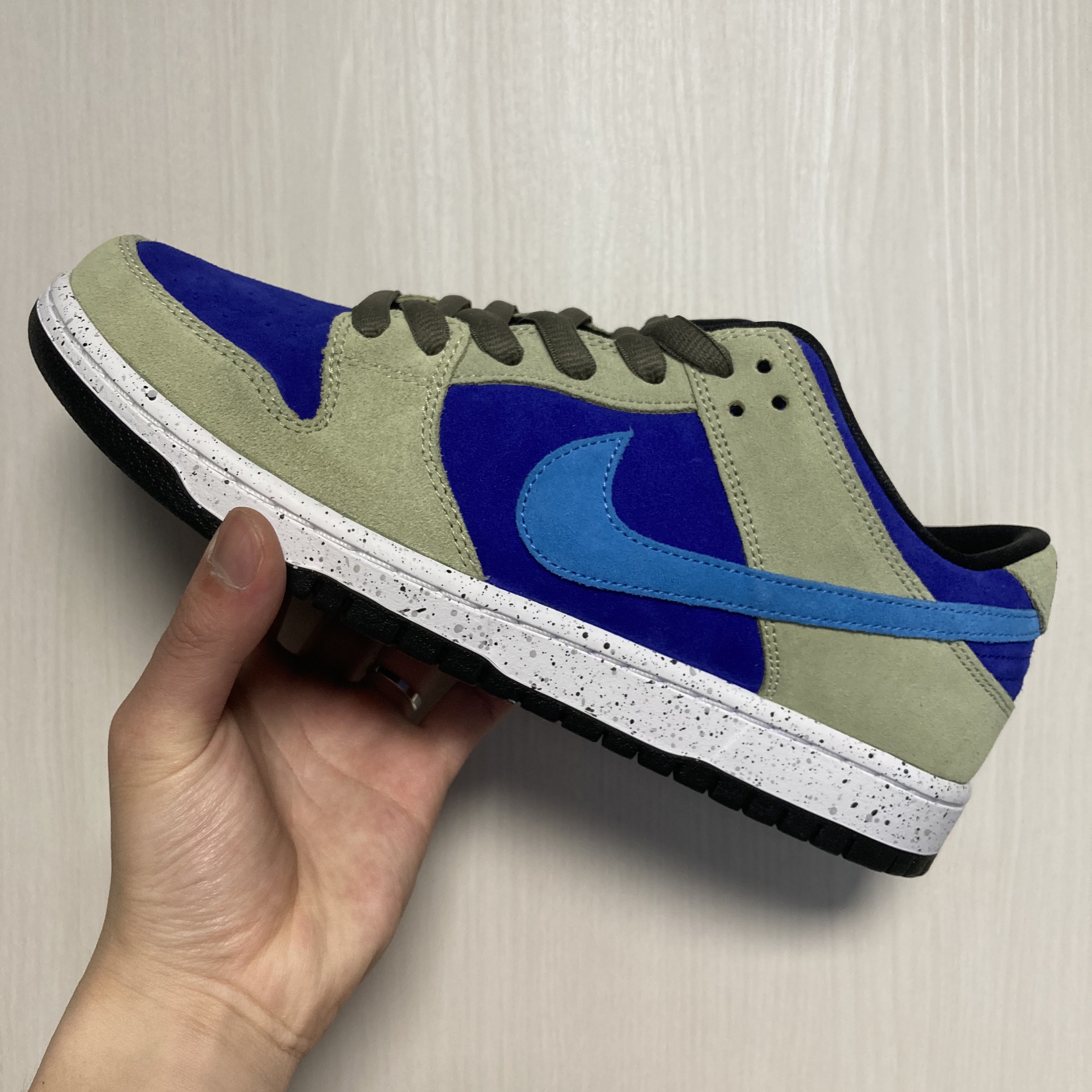 Nike SB Dunk Low Pro Celadon 착용 스타일