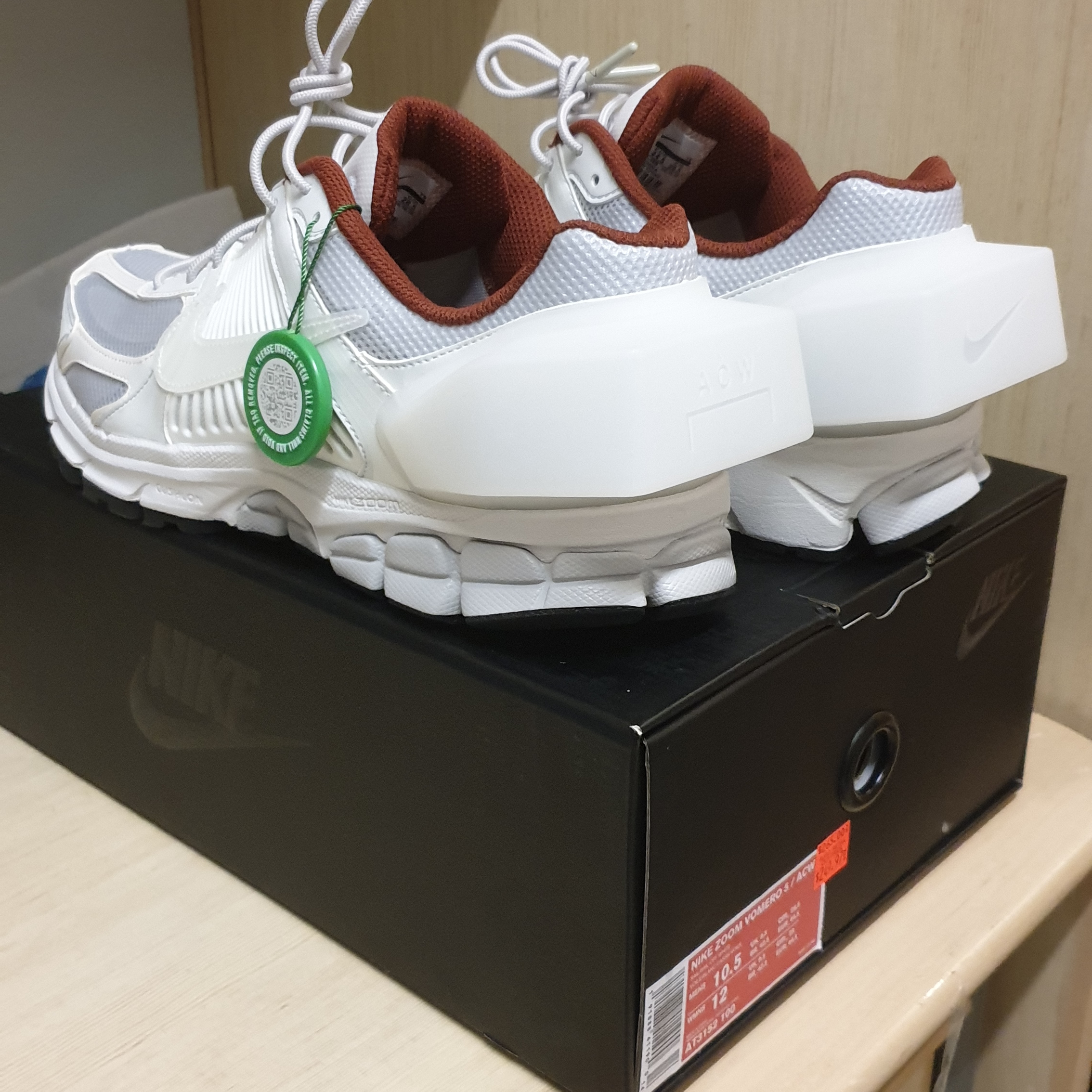 Nike x A-Cold-Wall Zoom Vomero 5 Sail 착용 스타일 - 5