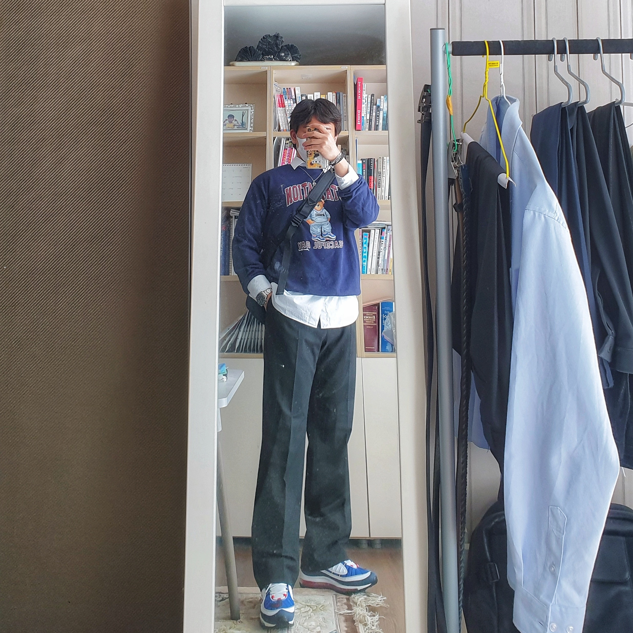 Nike Air Max 98 Gundam 2018, Jordan 1 x Dior High OG 착용 스타일 - 1