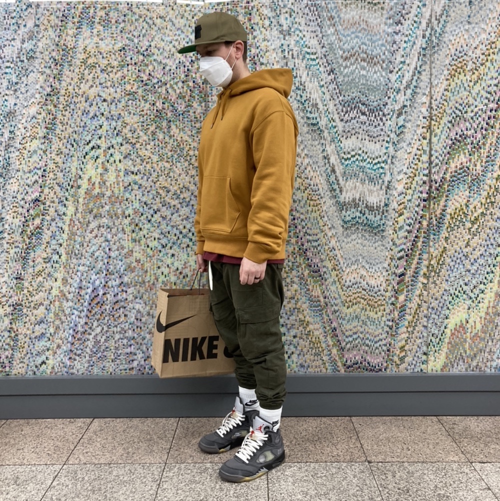 Jordan 5 x Off-White Retro SP Black Muslin 착용 스타일