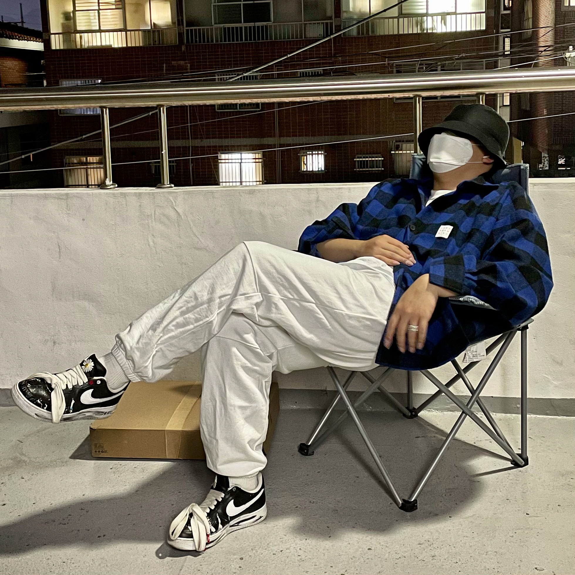 Nike x Peaceminusone Air Force 1 Low Para-Noise 착용 스타일