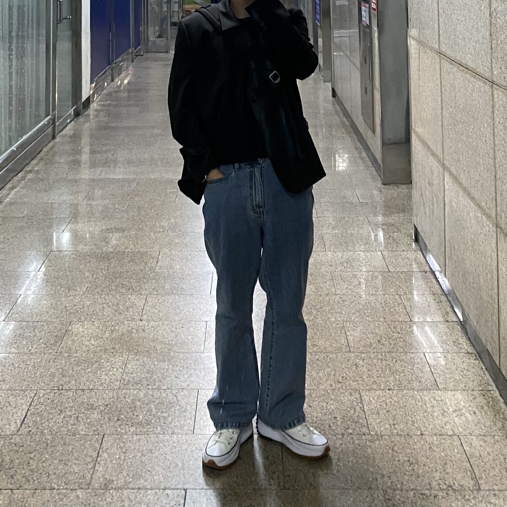 Converse Run Star Hike Hi White Black Gum 착용 스타일