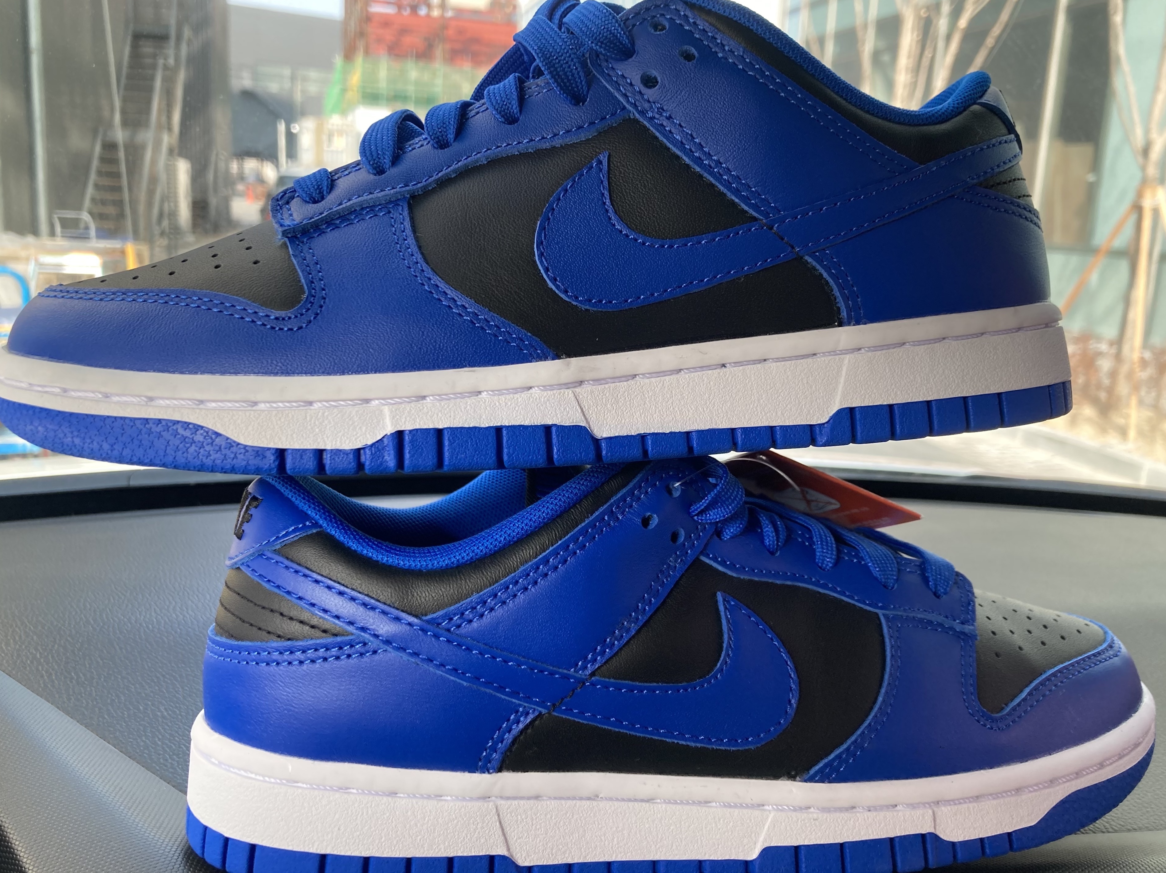 Nike Dunk Low Retro Hyper Cobalt 착용 스타일