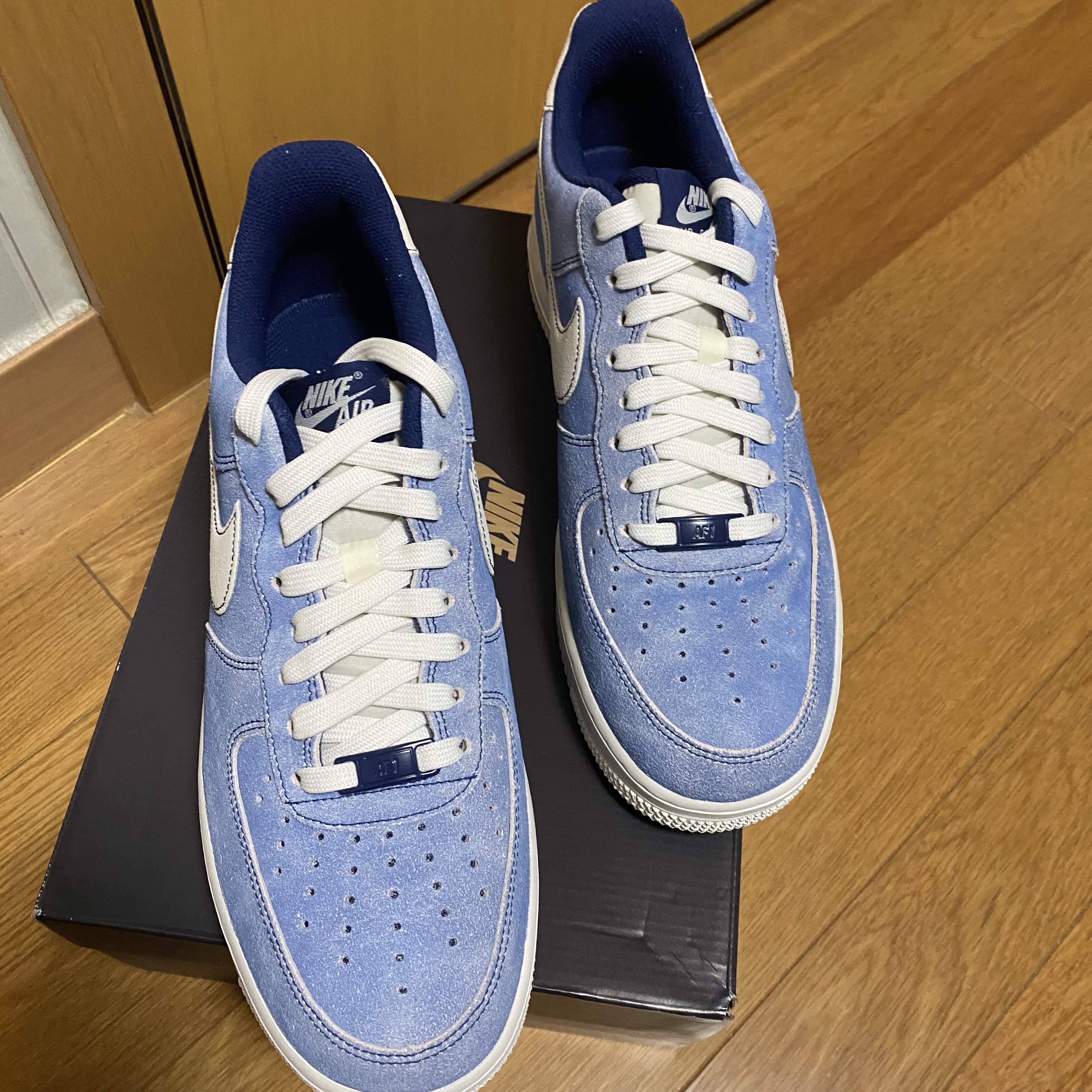 Nike Air Force 1 '07 LV8 Dusty Blue 착용 스타일 - 3