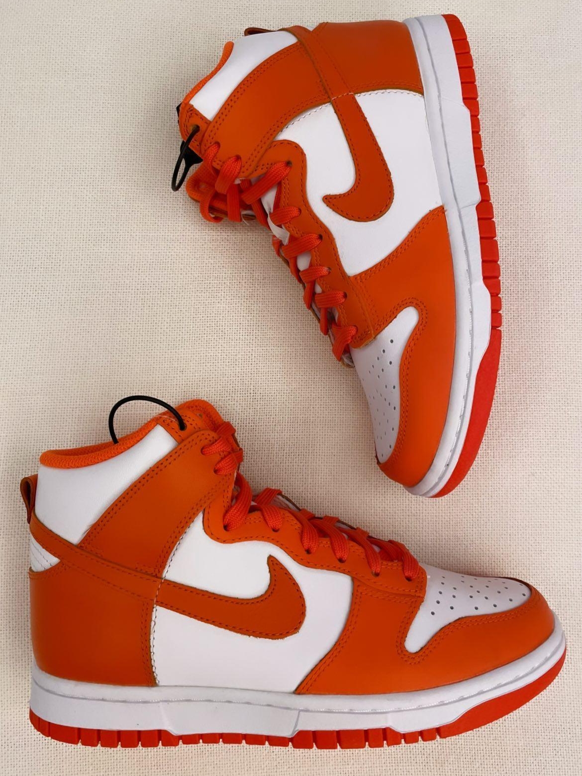 Nike Dunk High Retro Orange Blaze 착용 스타일