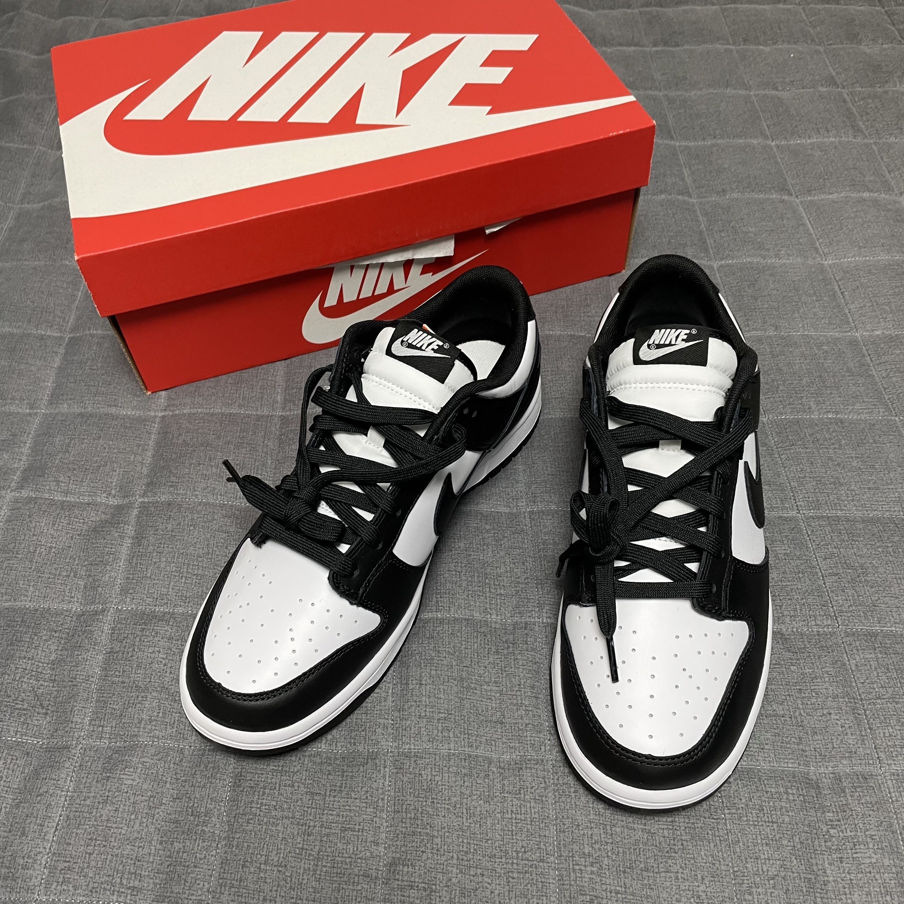 Nike Dunk Low Retro Black 착용 스타일 - 1