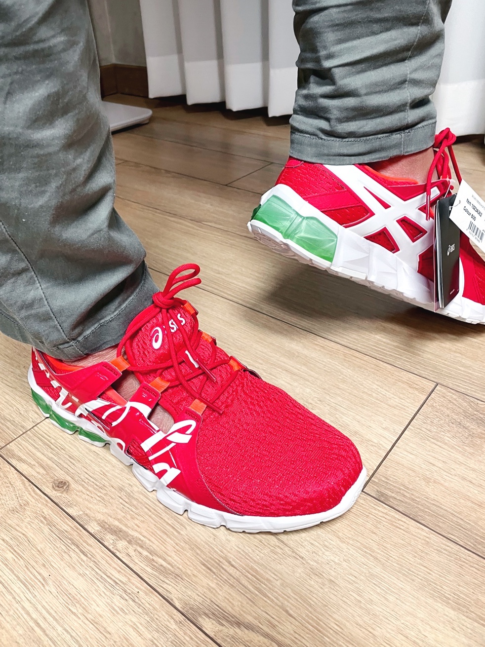 Asics x Coca-Cola Gel-Quantum 90 Tokyo Red 착용 스타일 - 2