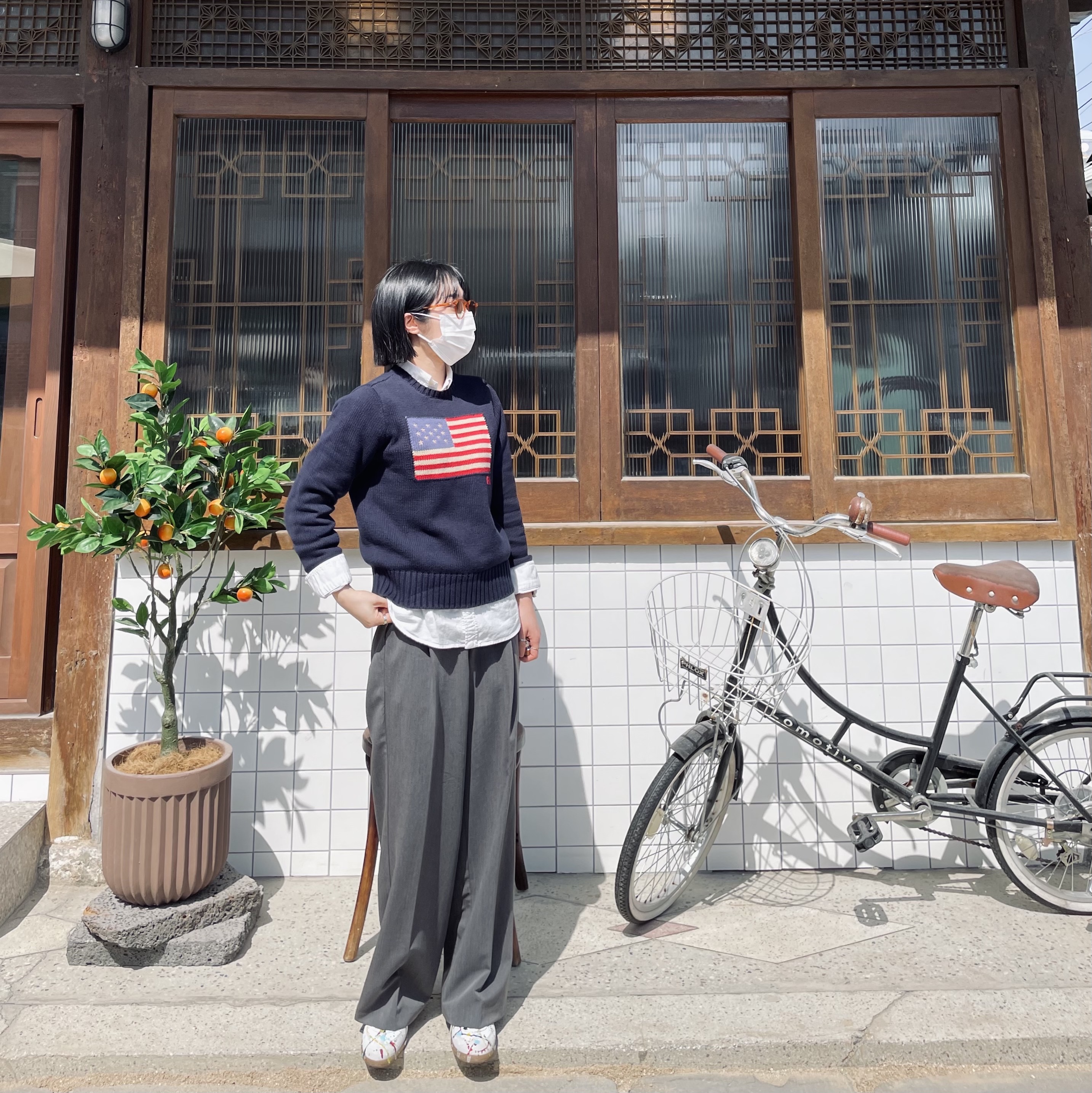 (W) Maison Margiela Replica Paint Drop Sneakers Grey 착용 스타일 - 1