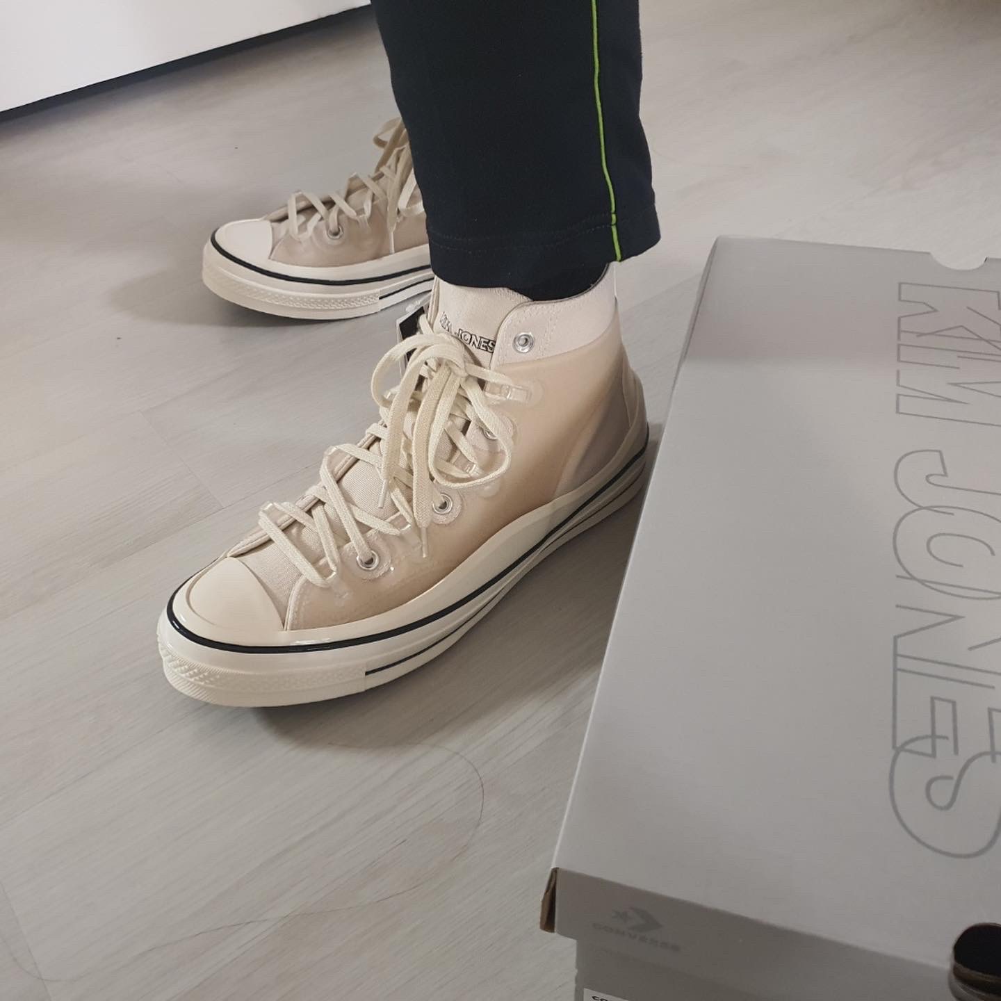 Converse x Kim Jones Chuck 70 Utility Wave High Natural Ivory 착용 스타일 - 1