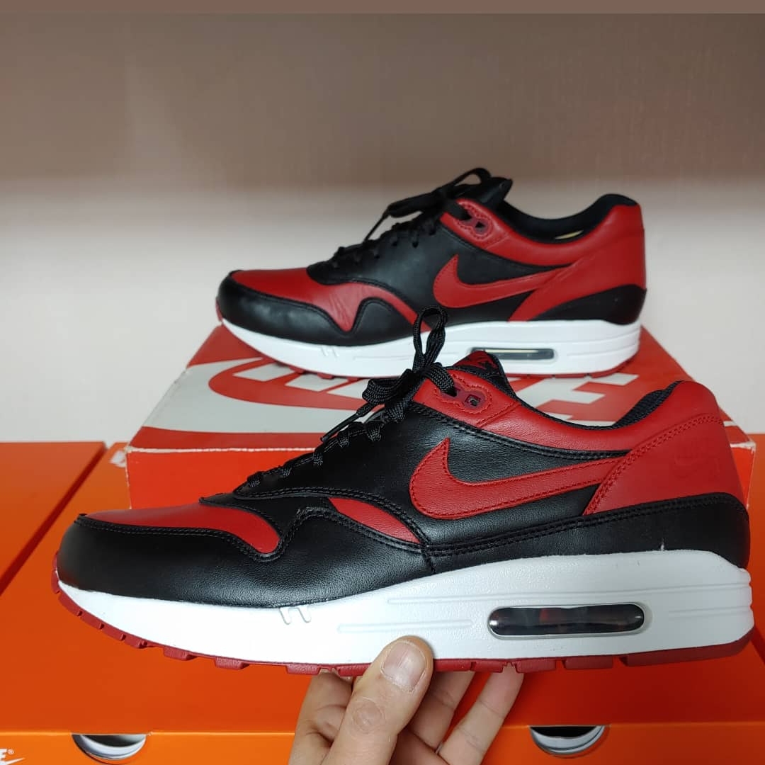 Nike Air Max 1 Bred 착용 스타일 - 2