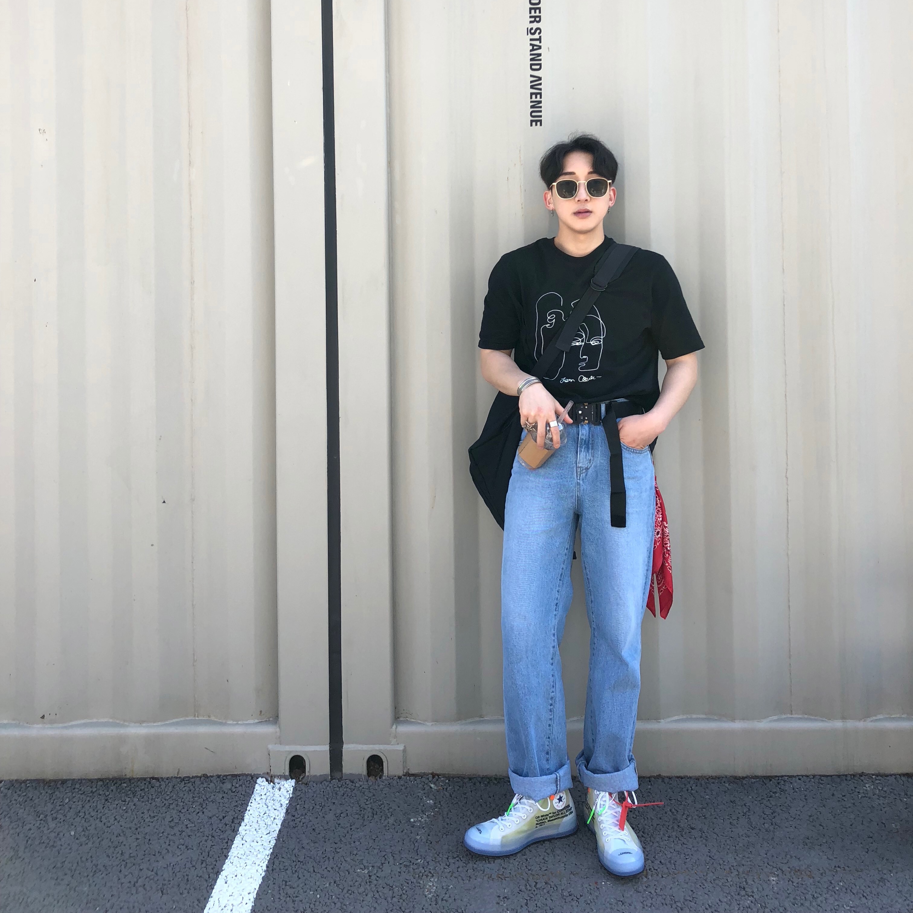 Converse x Off-White Chuck 70 High The Ten 착용 스타일 - 2