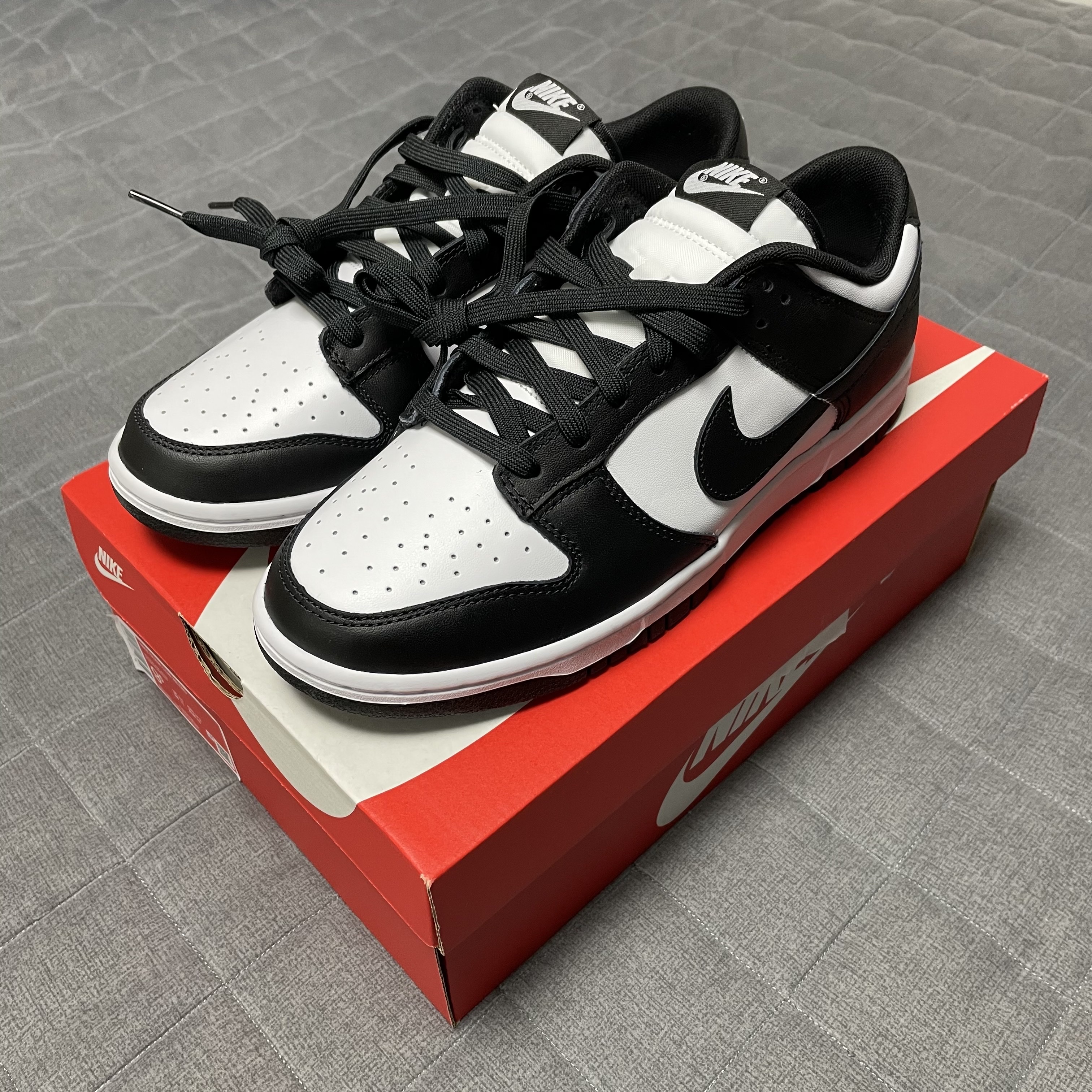 Nike Dunk Low Retro Black 착용 스타일 - 3