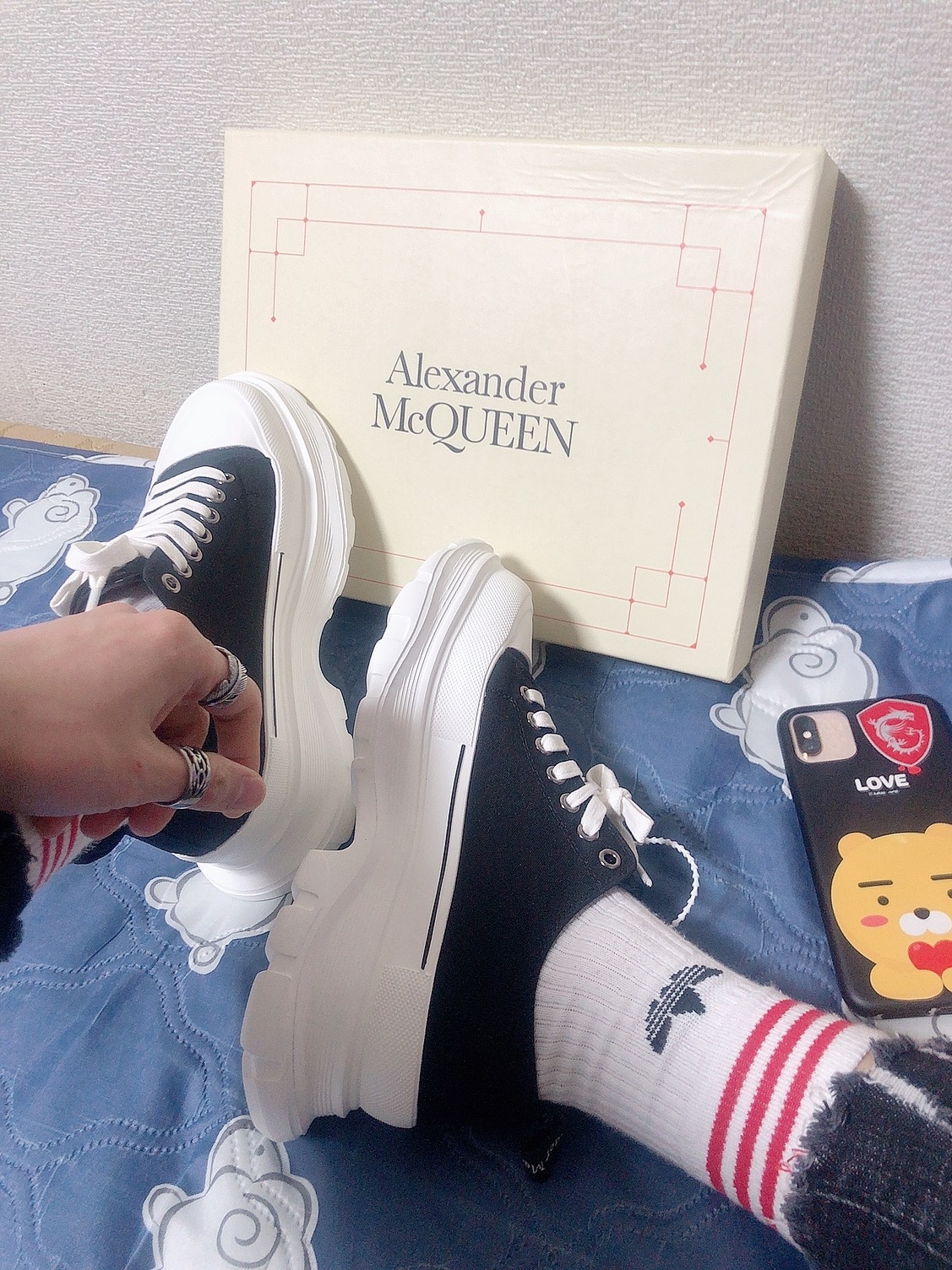 Alexander McQueen Tread Slick Lace Up Black White ์ฐฉ์ฉ ์คํ์ผ - 3