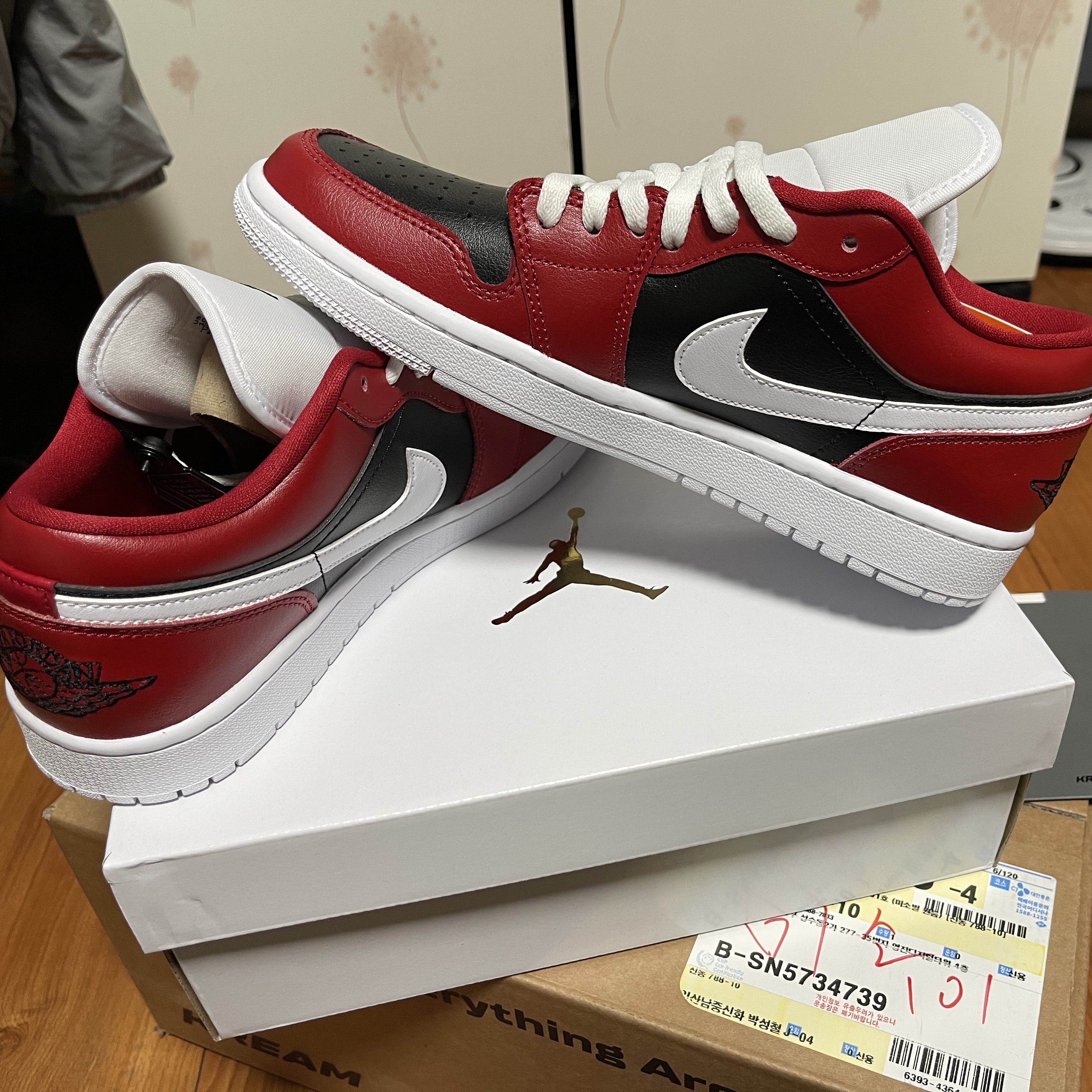 (W) Jordan 1 Low Chicago Flip 착용 스타일