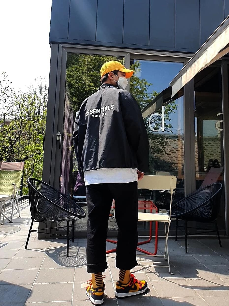 Essentials Coach Jacket Dark Slate/Stretch Limo/Black - 20FW, Nike x Off-White Dunk Low University Gold Midnight Navy 착용 스타일