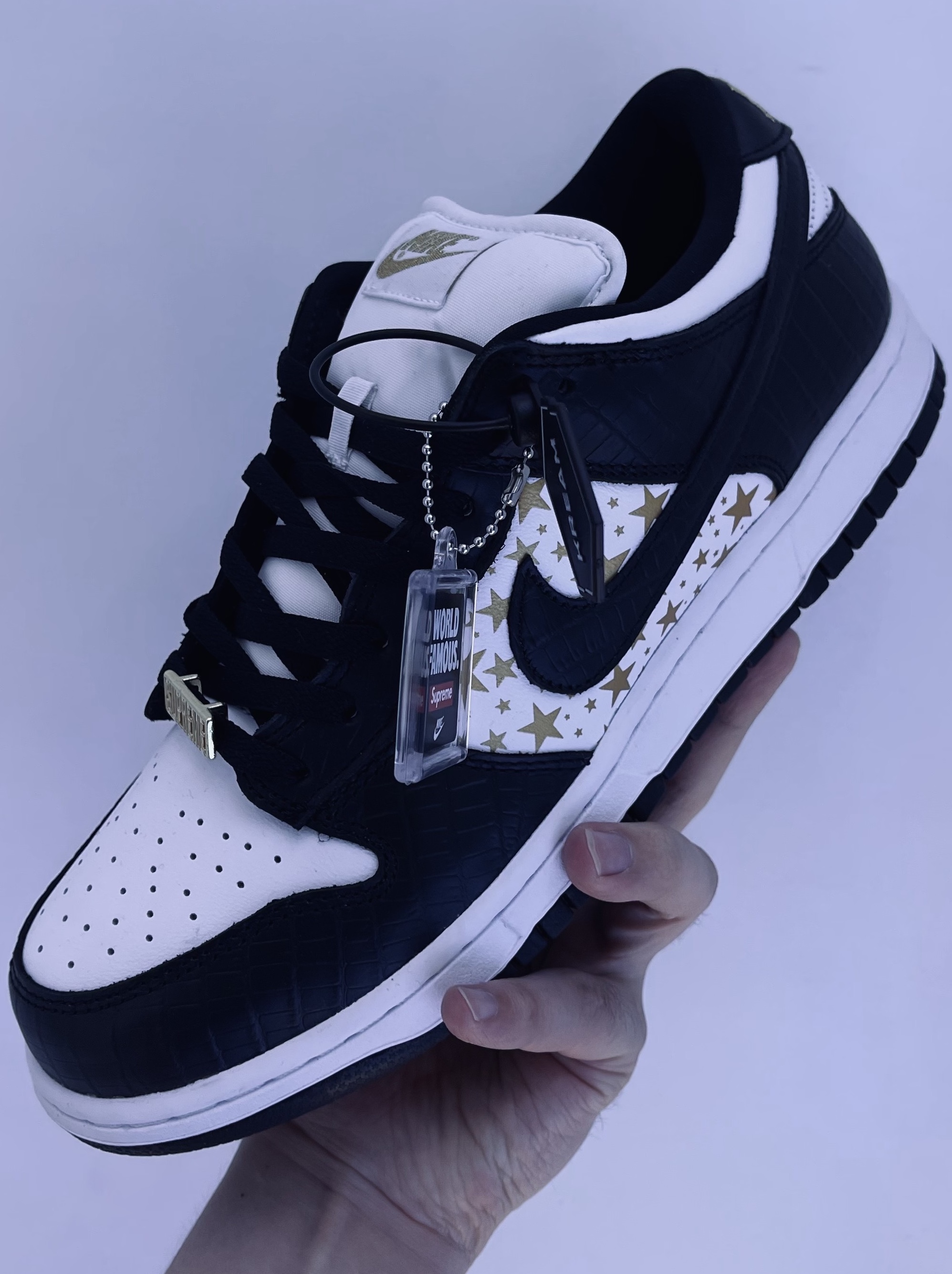 Nike x Supreme SB Dunk Low Black, Nike x Supreme SB Dunk Low Hyper Blue 착용 스타일