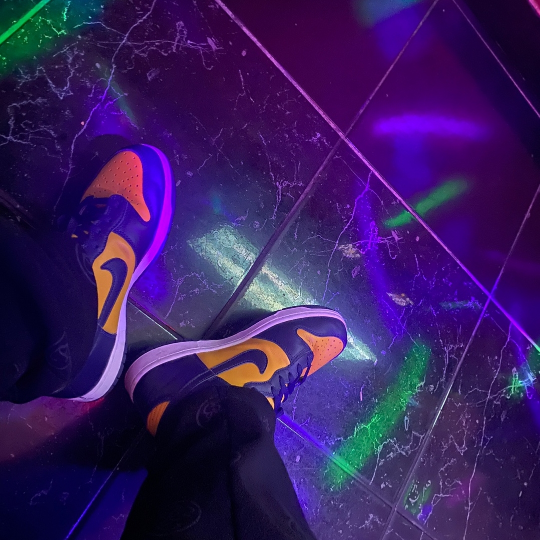 Nike Dunk High SP Maize & Blue 착용 스타일