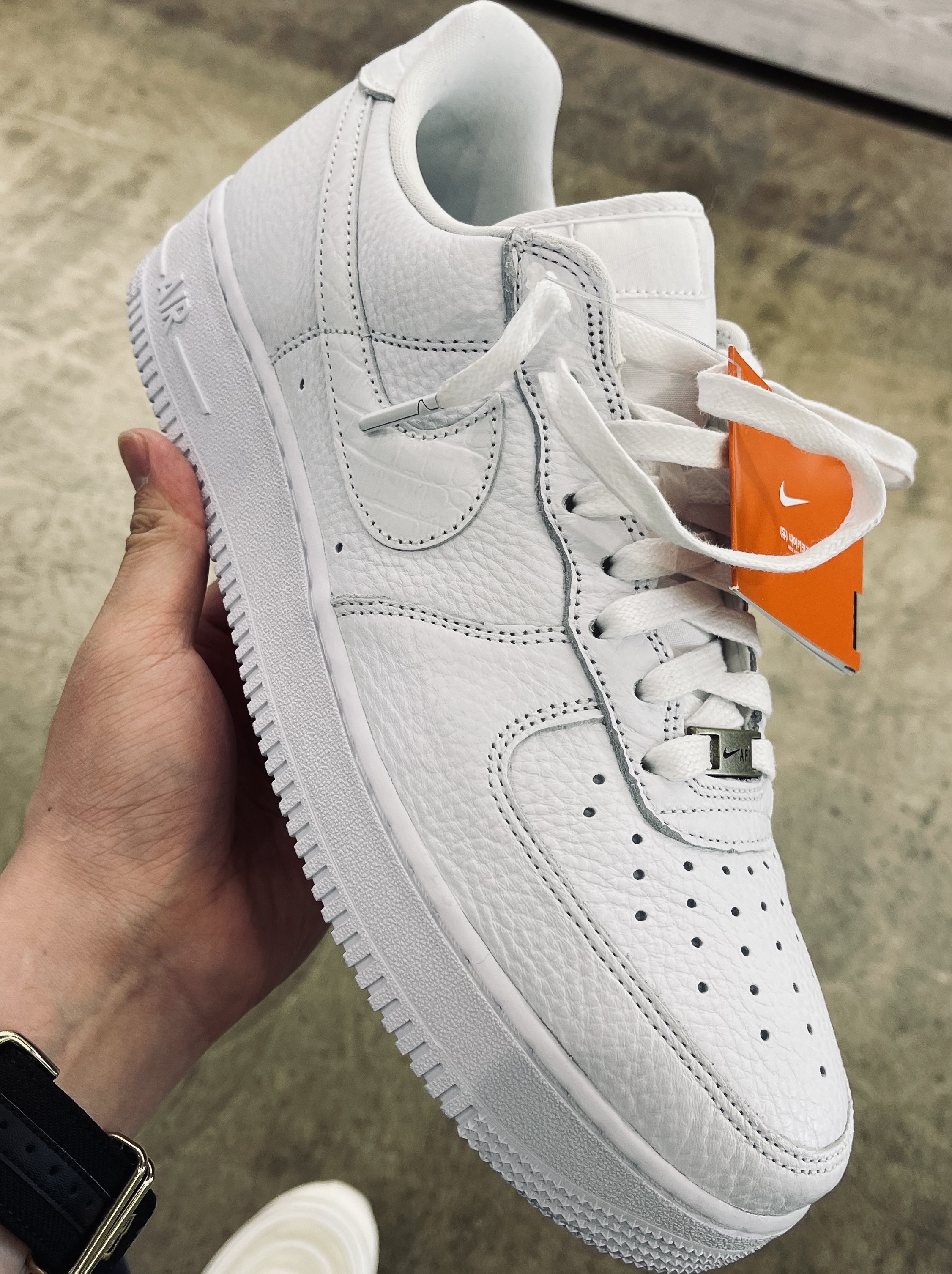 Nike Air Force 1 '07 Craft Triple White 착용 스타일