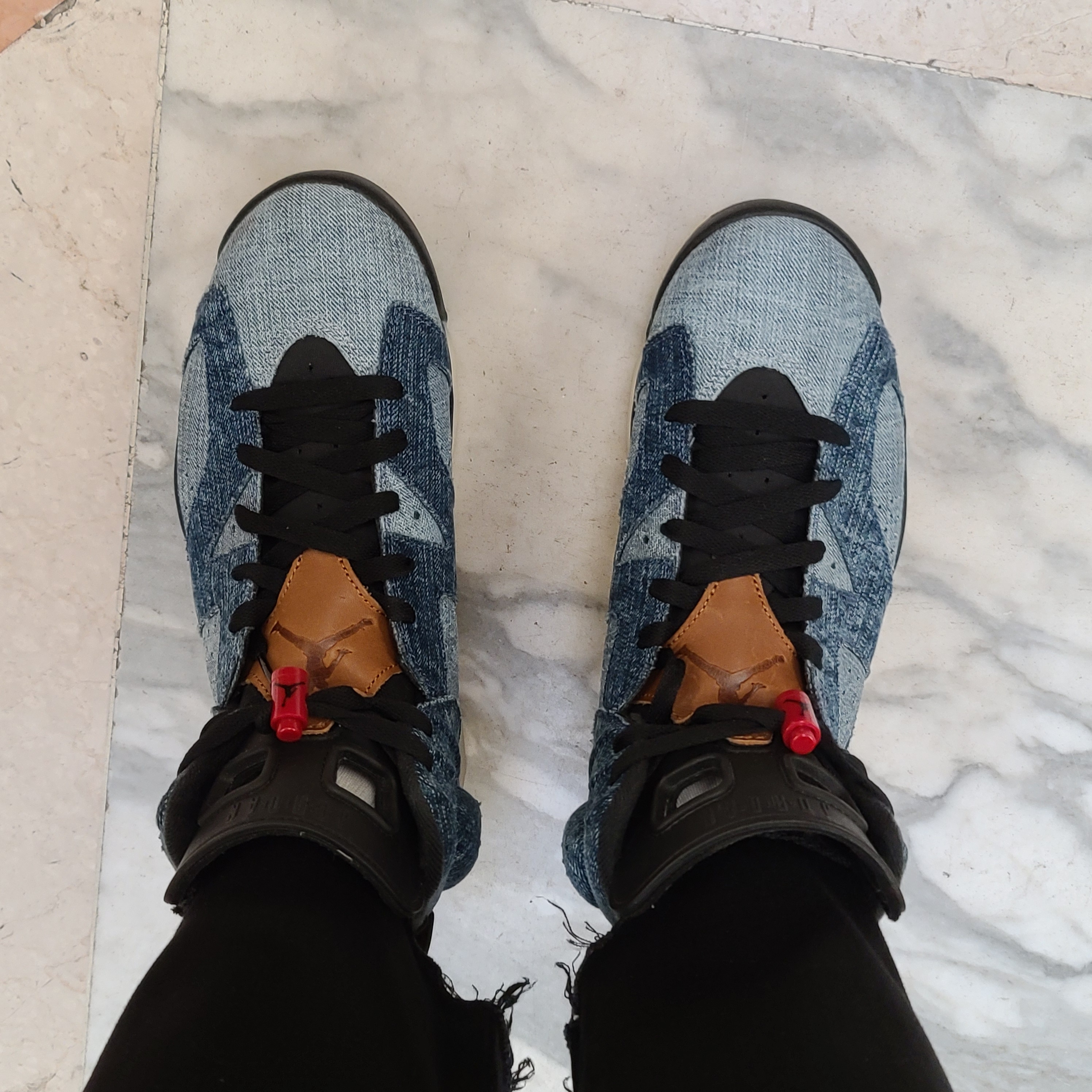 Jordan 6 Retro Washed Denim 착용 스타일