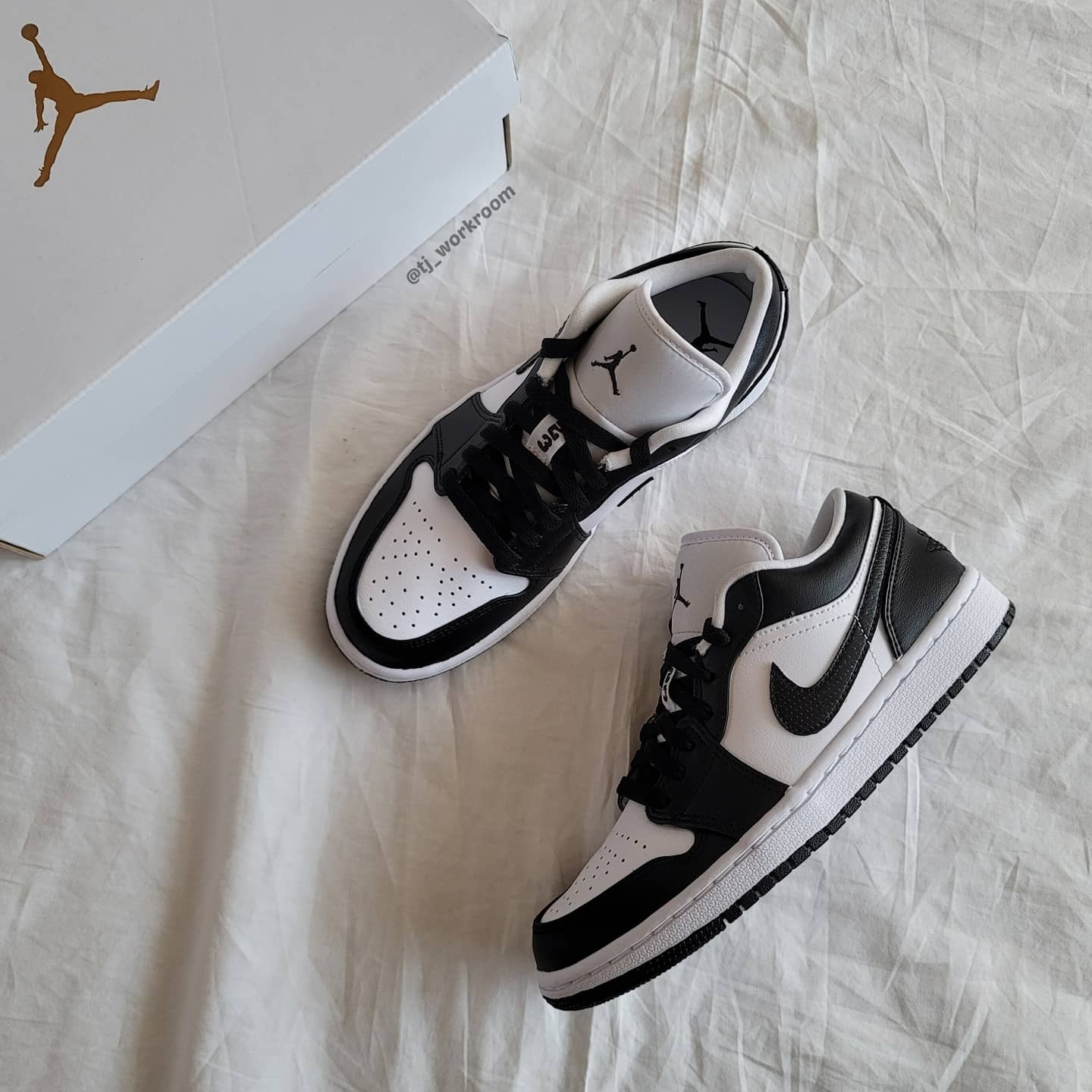 (W) Jordan 1 Low Triple White 2020 착용 스타일 - 2