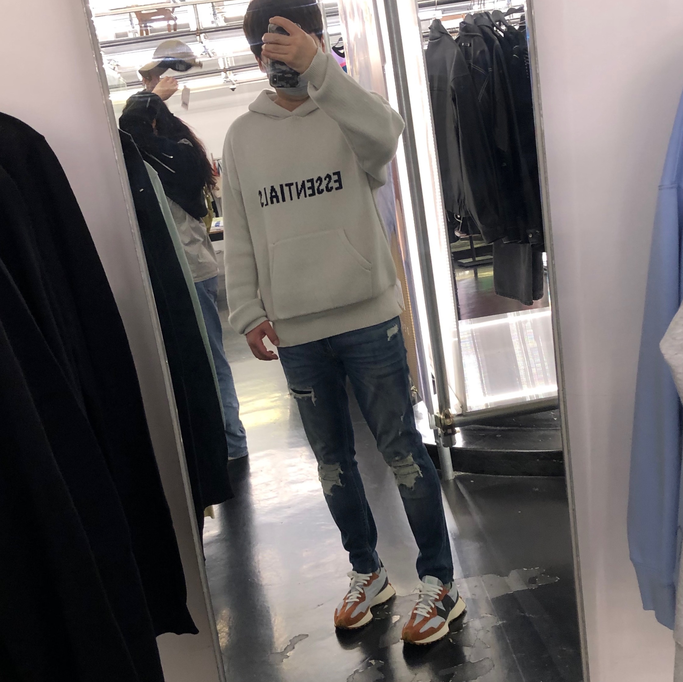 New Balance 327 Brown Grey, Essentials Knit Hoodie Oatmeal - 20FW 착용 스타일
